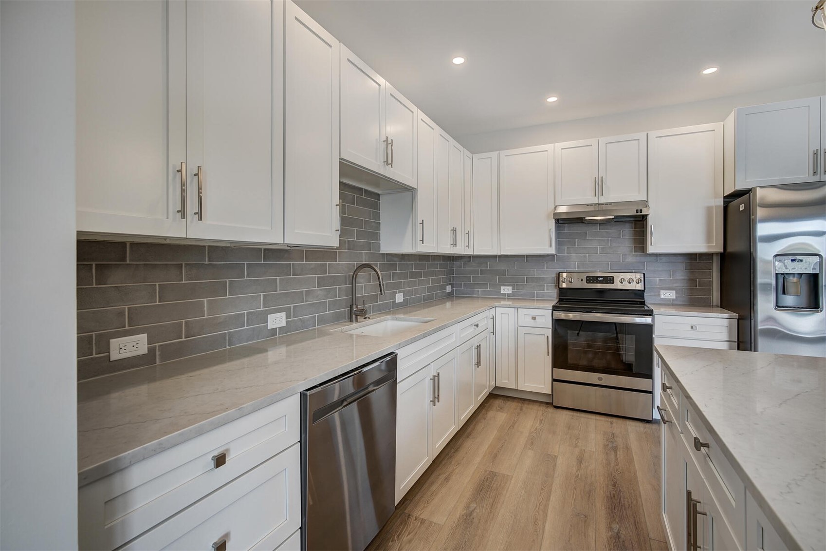37 W 4th STREET 306E
