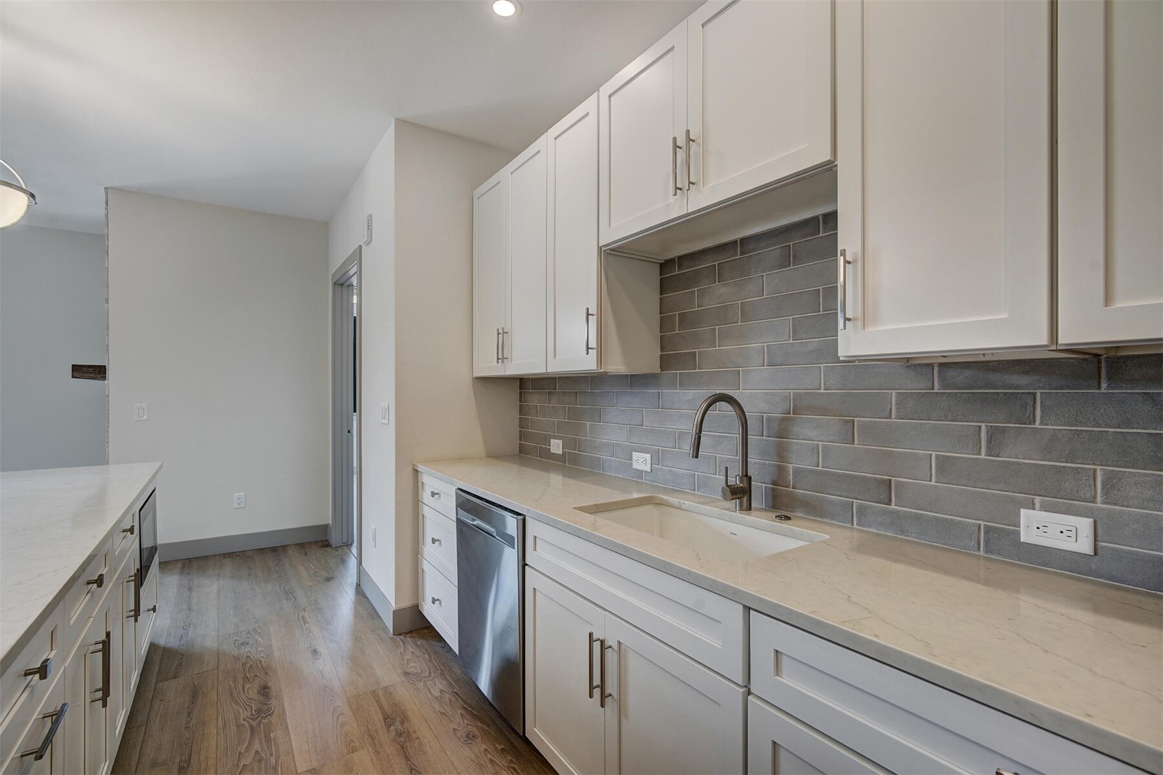 37 W 4th STREET 306E