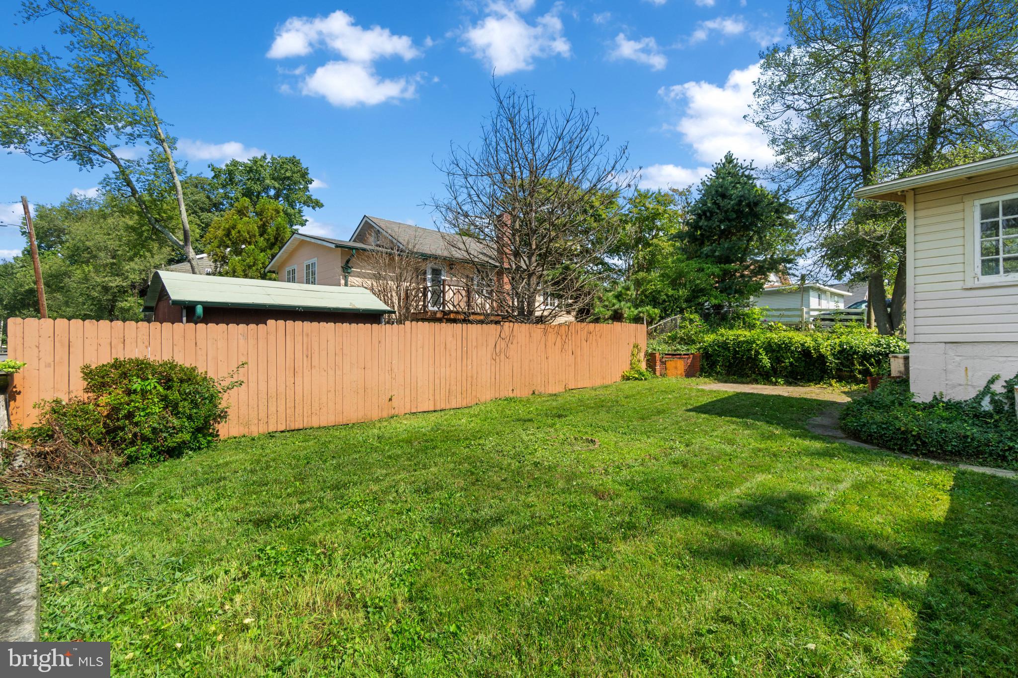 1 HILLCREST ROAD