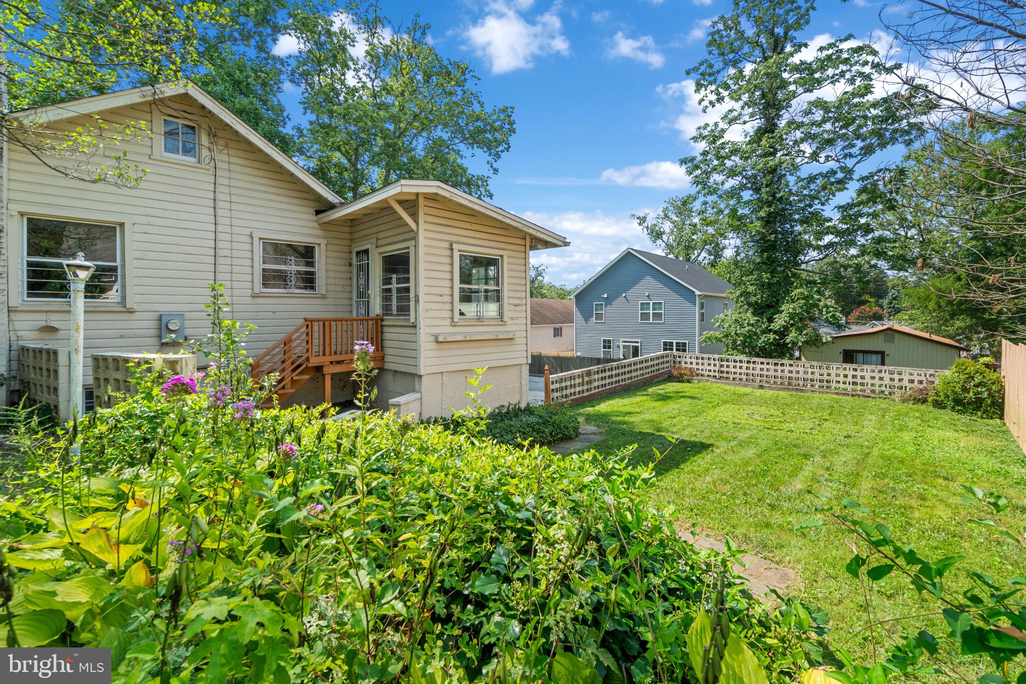 1 HILLCREST ROAD