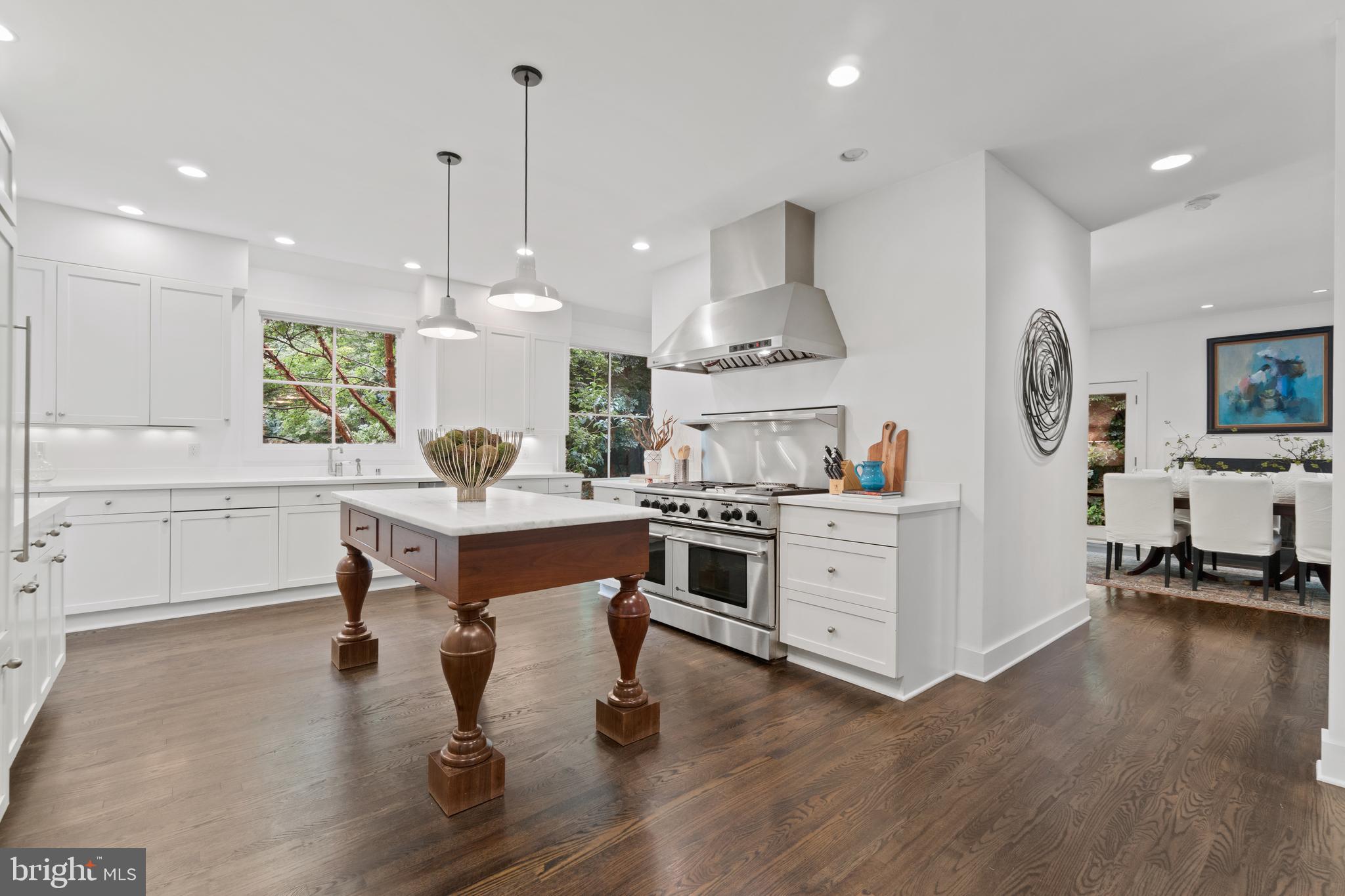 1604 WATERS RIDGE COURT