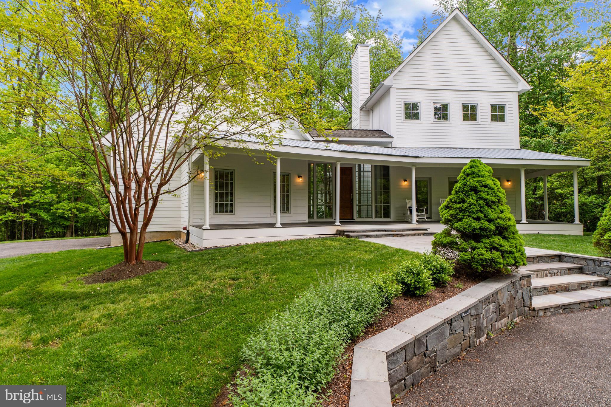 1604 WATERS RIDGE COURT