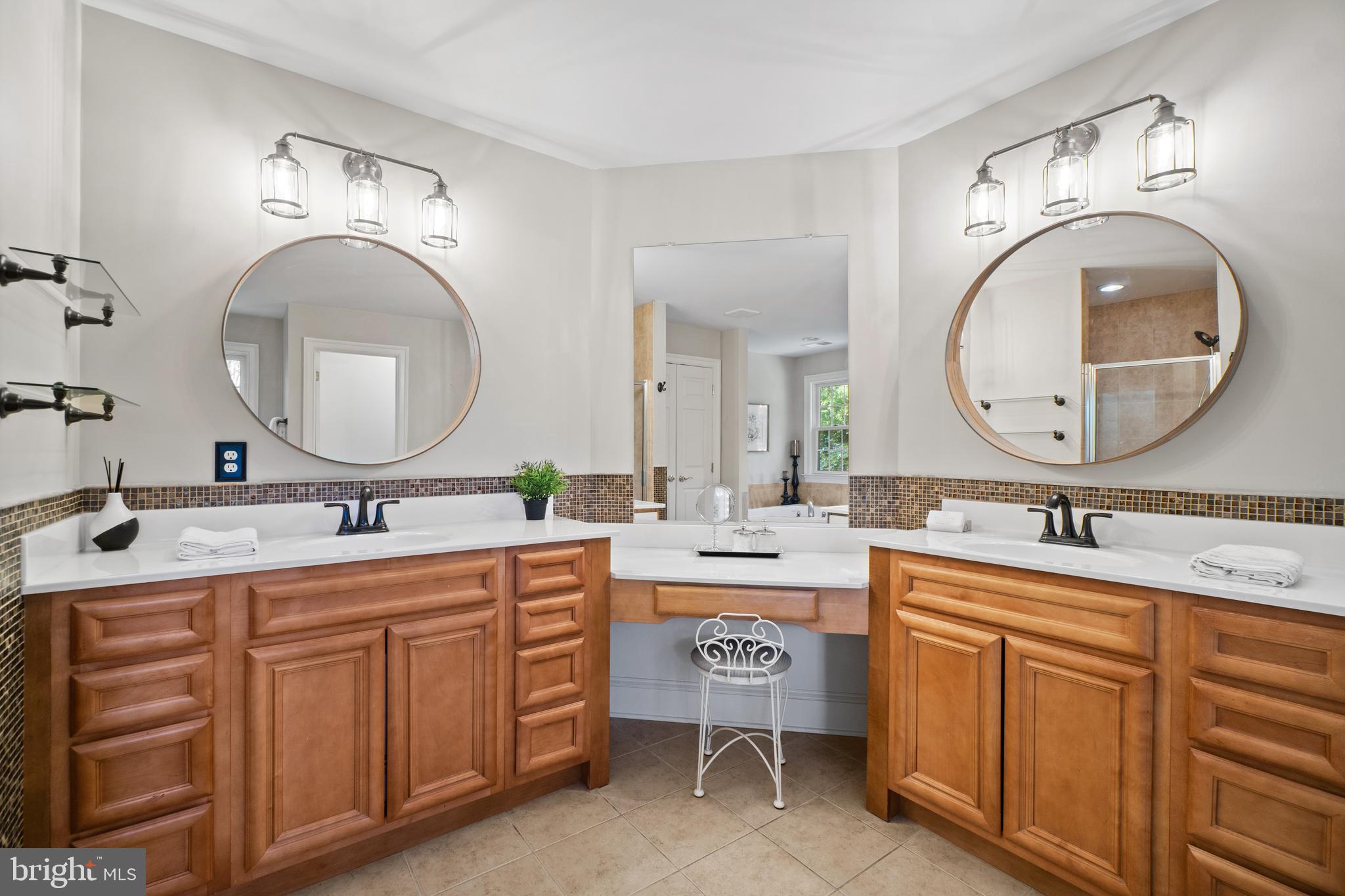 406 WOODLAND ESTATES WAY