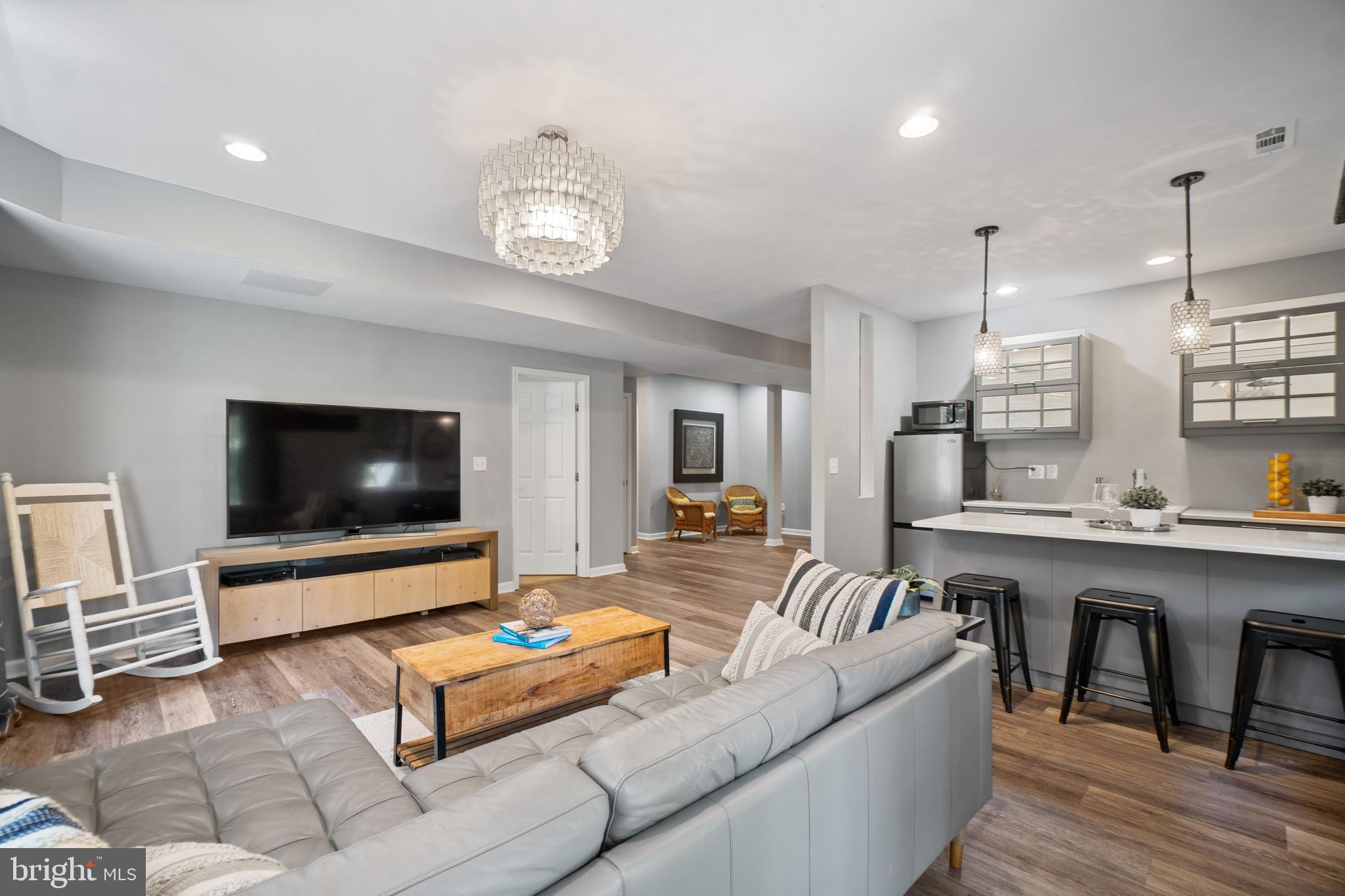 406 WOODLAND ESTATES WAY