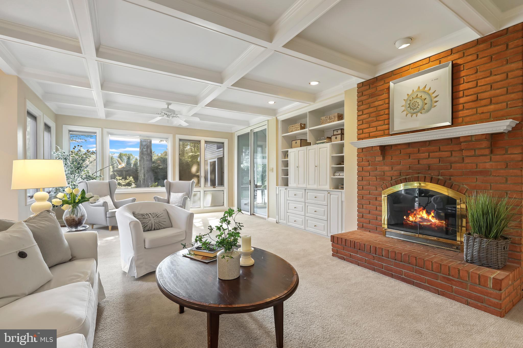 464 OLD ORCHARD CIRCLE