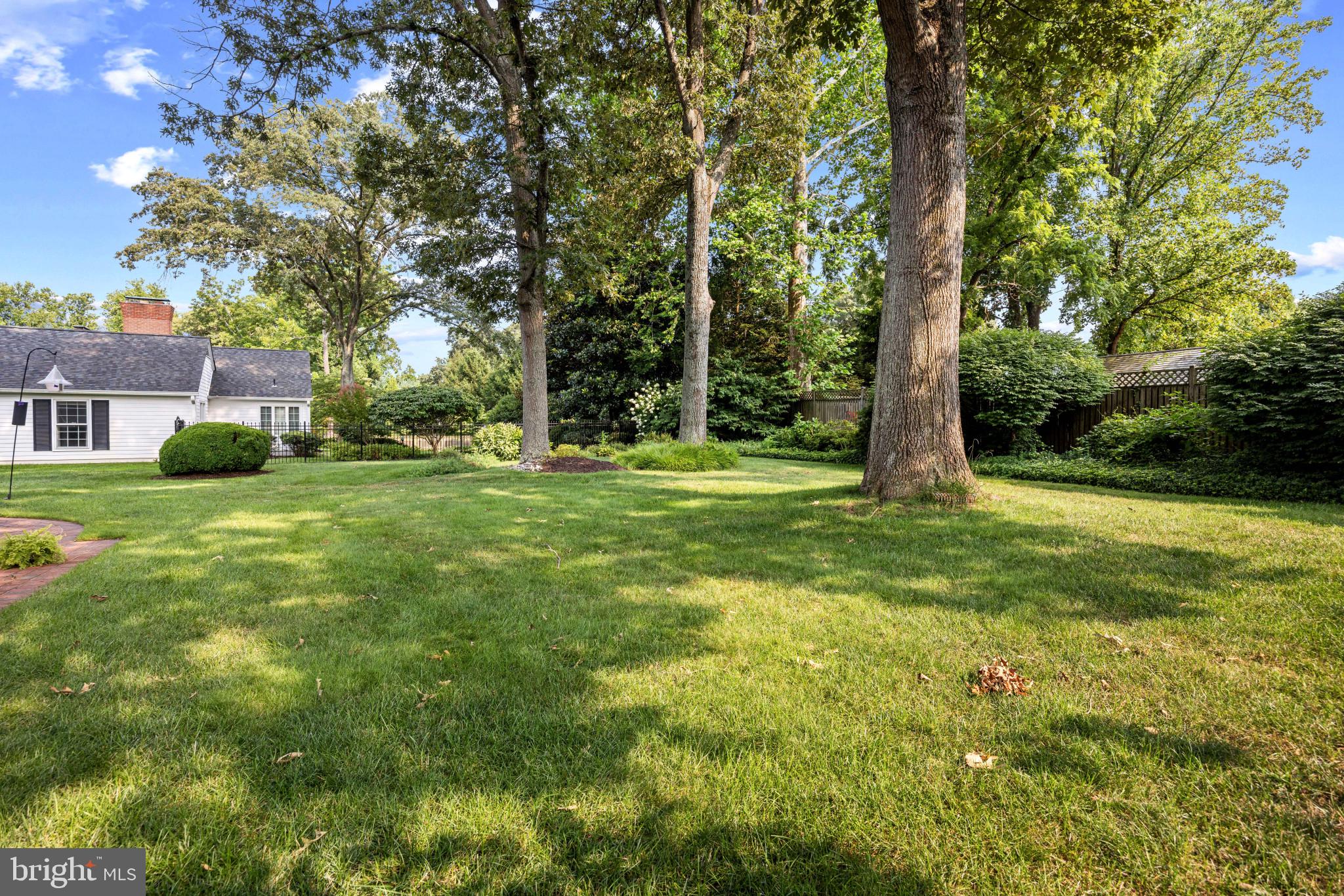 464 OLD ORCHARD CIRCLE