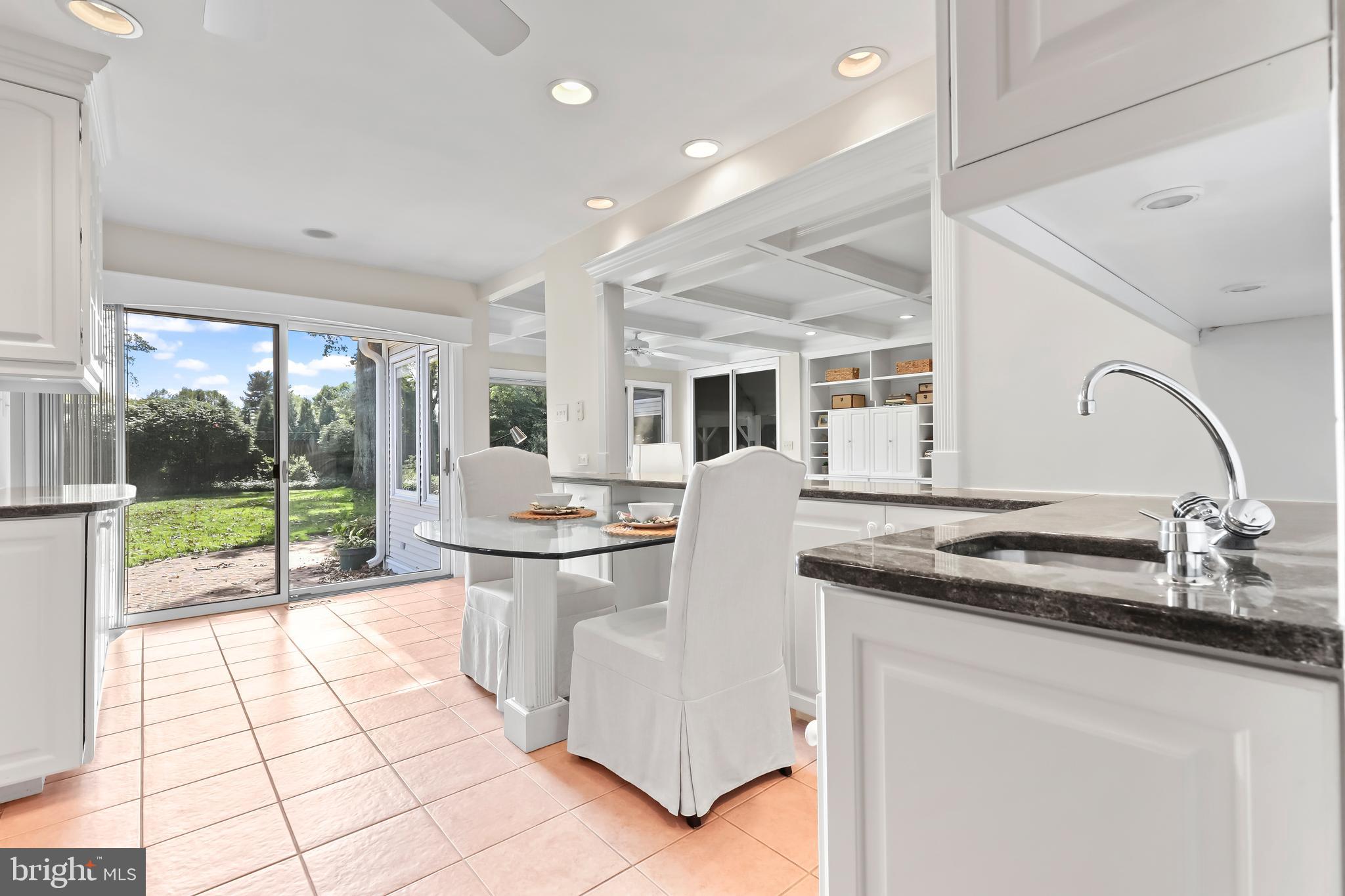 464 OLD ORCHARD CIRCLE