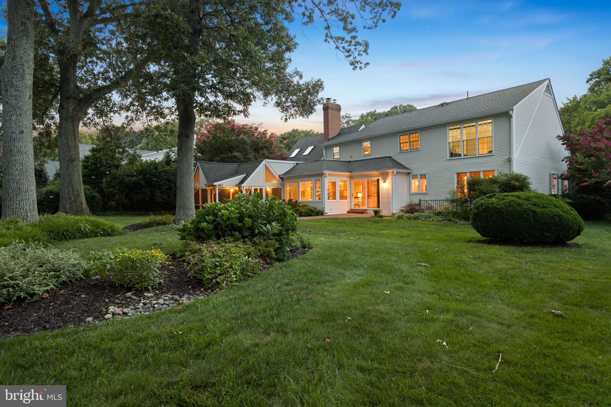 464 OLD ORCHARD CIRCLE