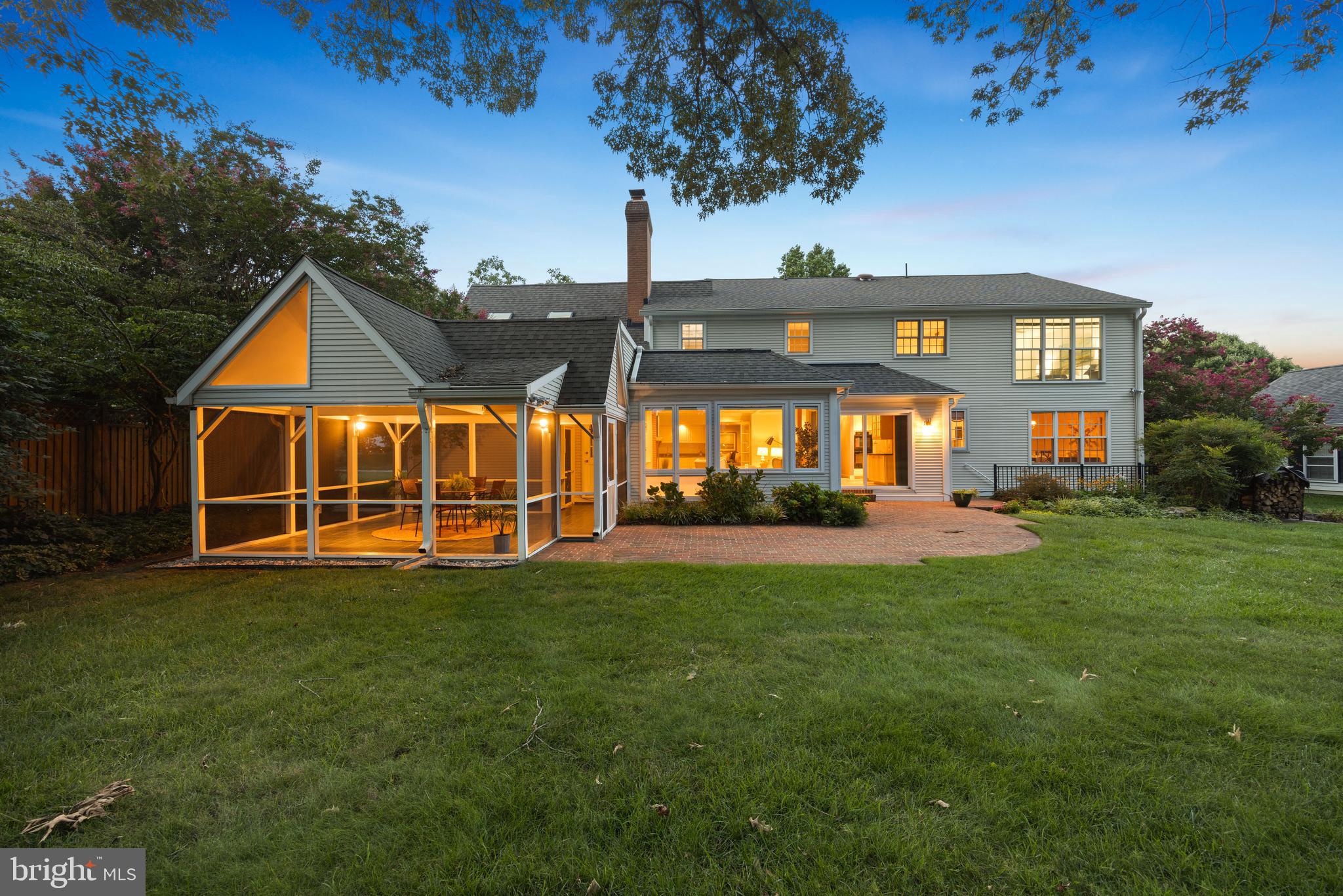 464 OLD ORCHARD CIRCLE