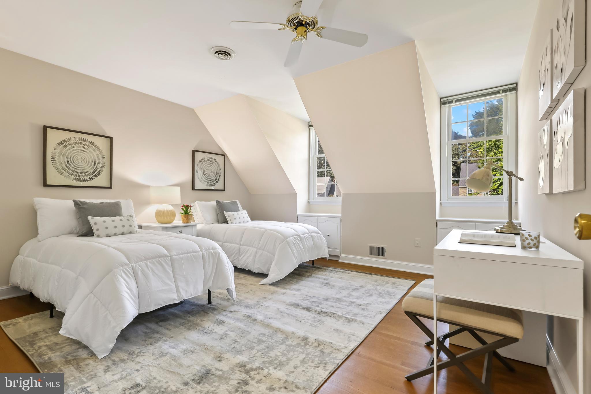 464 OLD ORCHARD CIRCLE