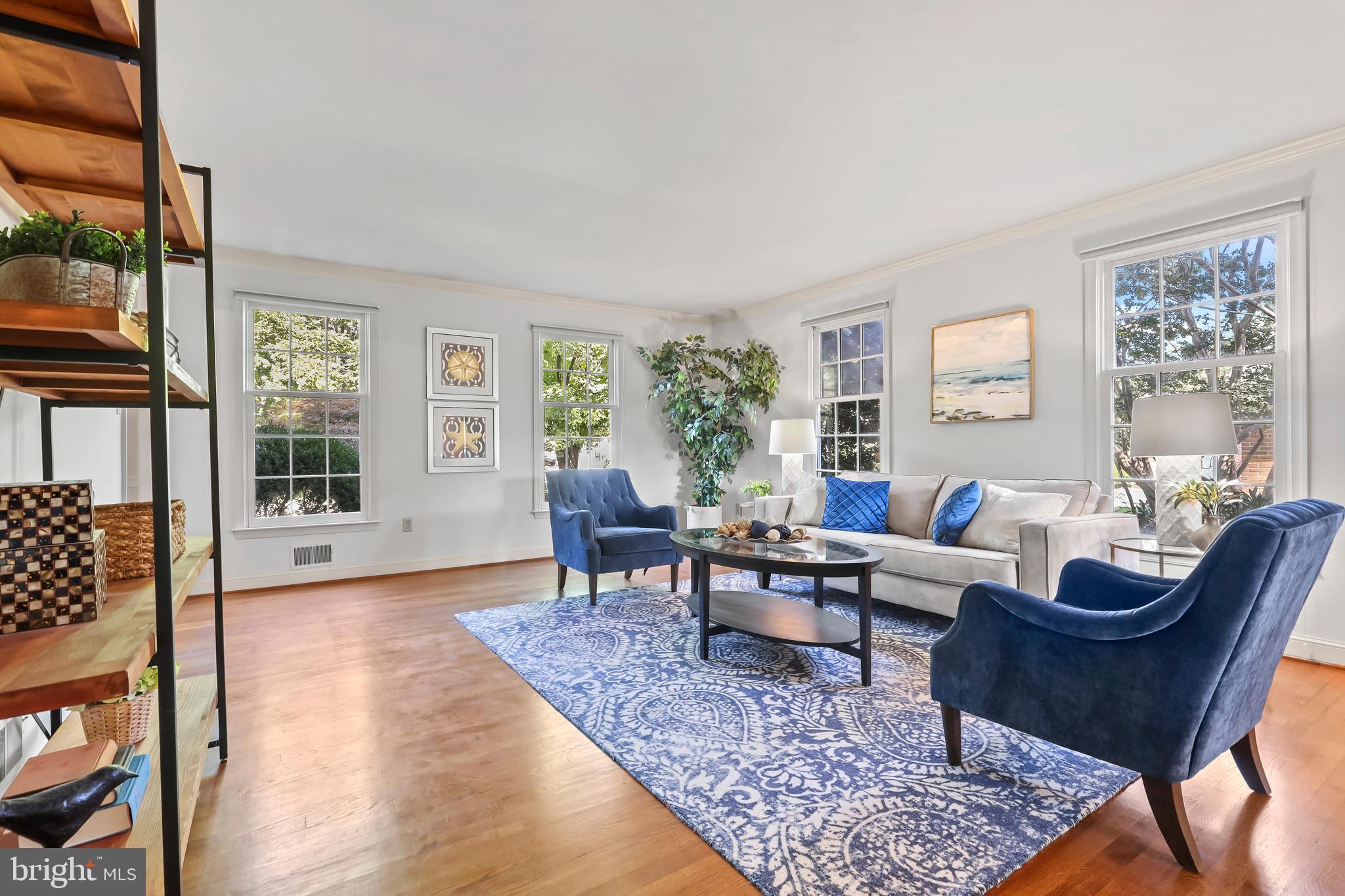 464 OLD ORCHARD CIRCLE