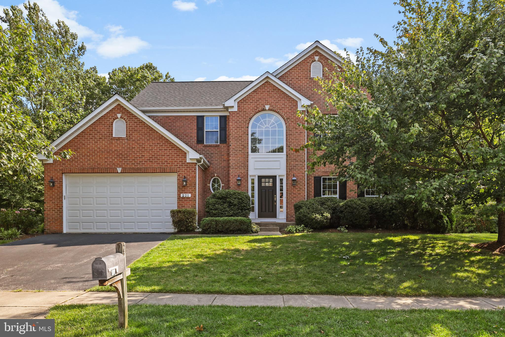 221 CYPRESS RIDGE DRIVE