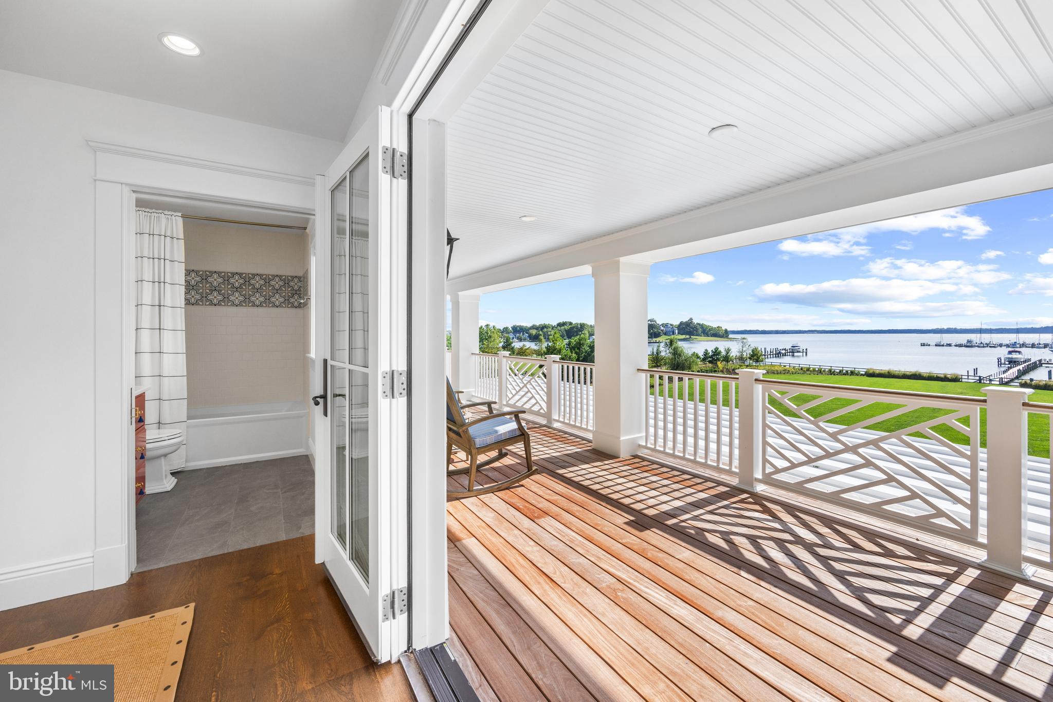 3200 ARUNDEL ON THE BAY ROAD