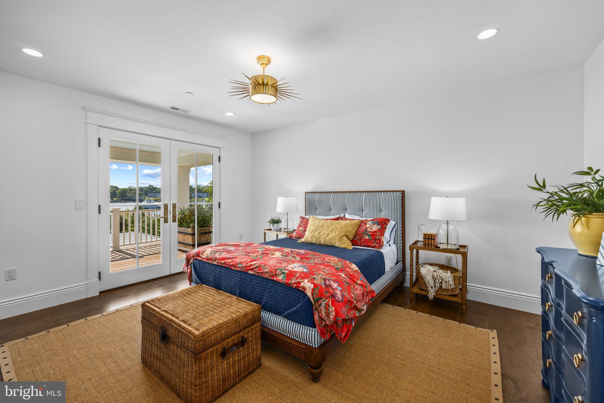 3200 ARUNDEL ON THE BAY ROAD