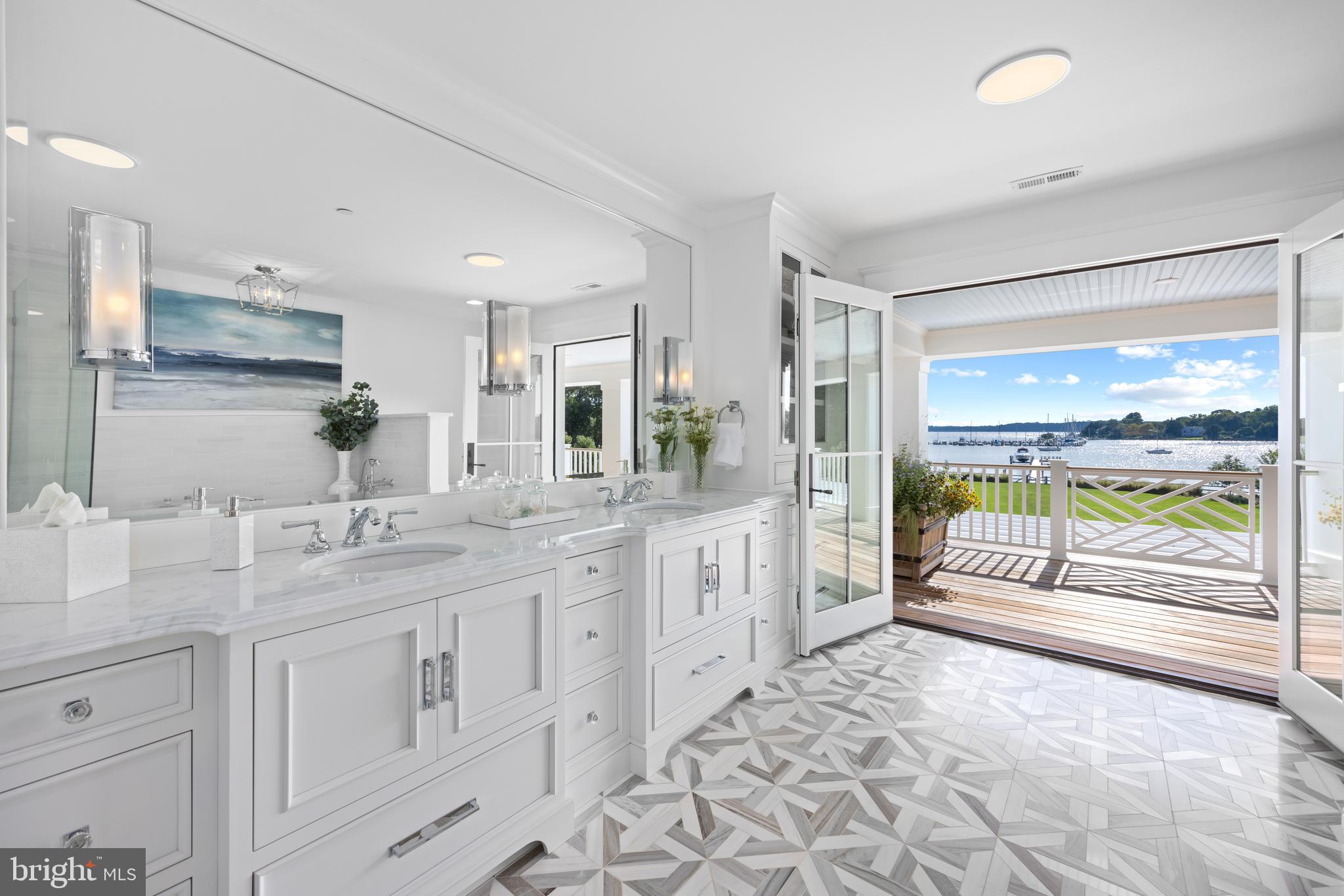 3200 ARUNDEL ON THE BAY ROAD