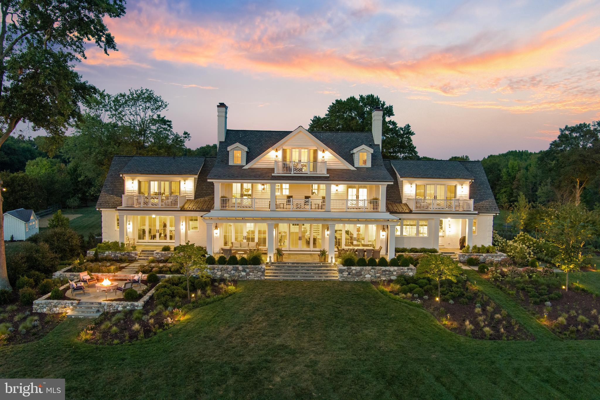 3200 ARUNDEL ON THE BAY ROAD