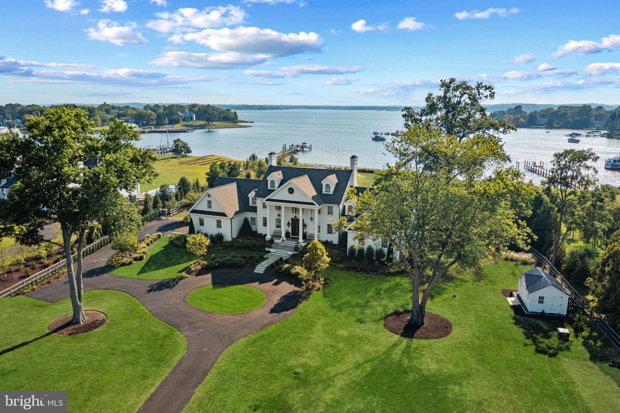 3200 ARUNDEL ON THE BAY ROAD