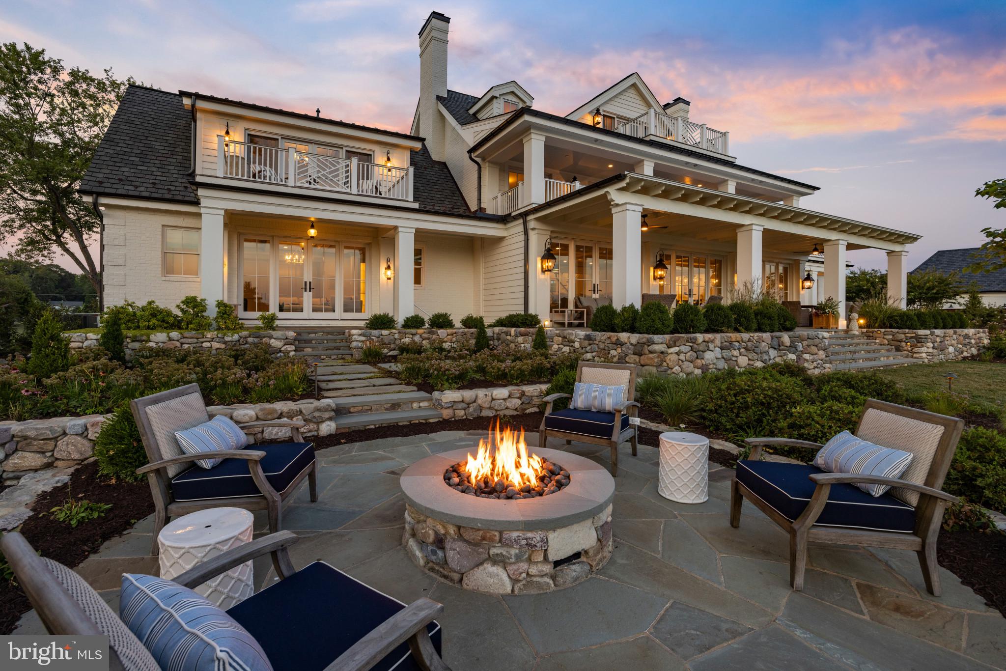 3200 ARUNDEL ON THE BAY ROAD