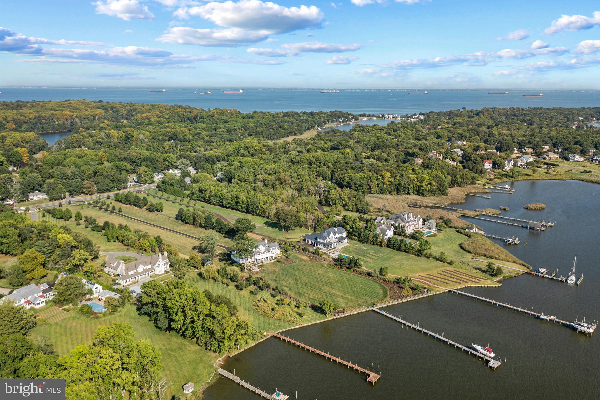 3200 ARUNDEL ON THE BAY ROAD