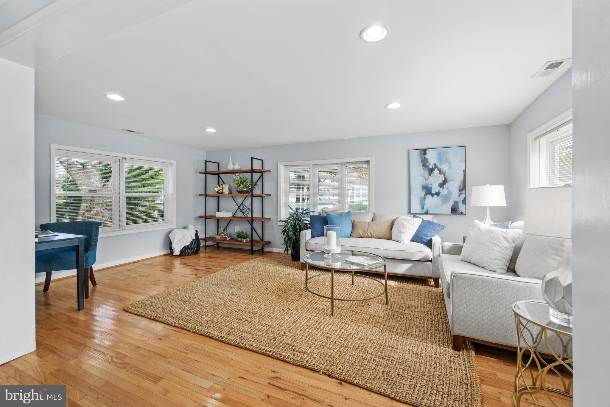 1009 Upton ROAD