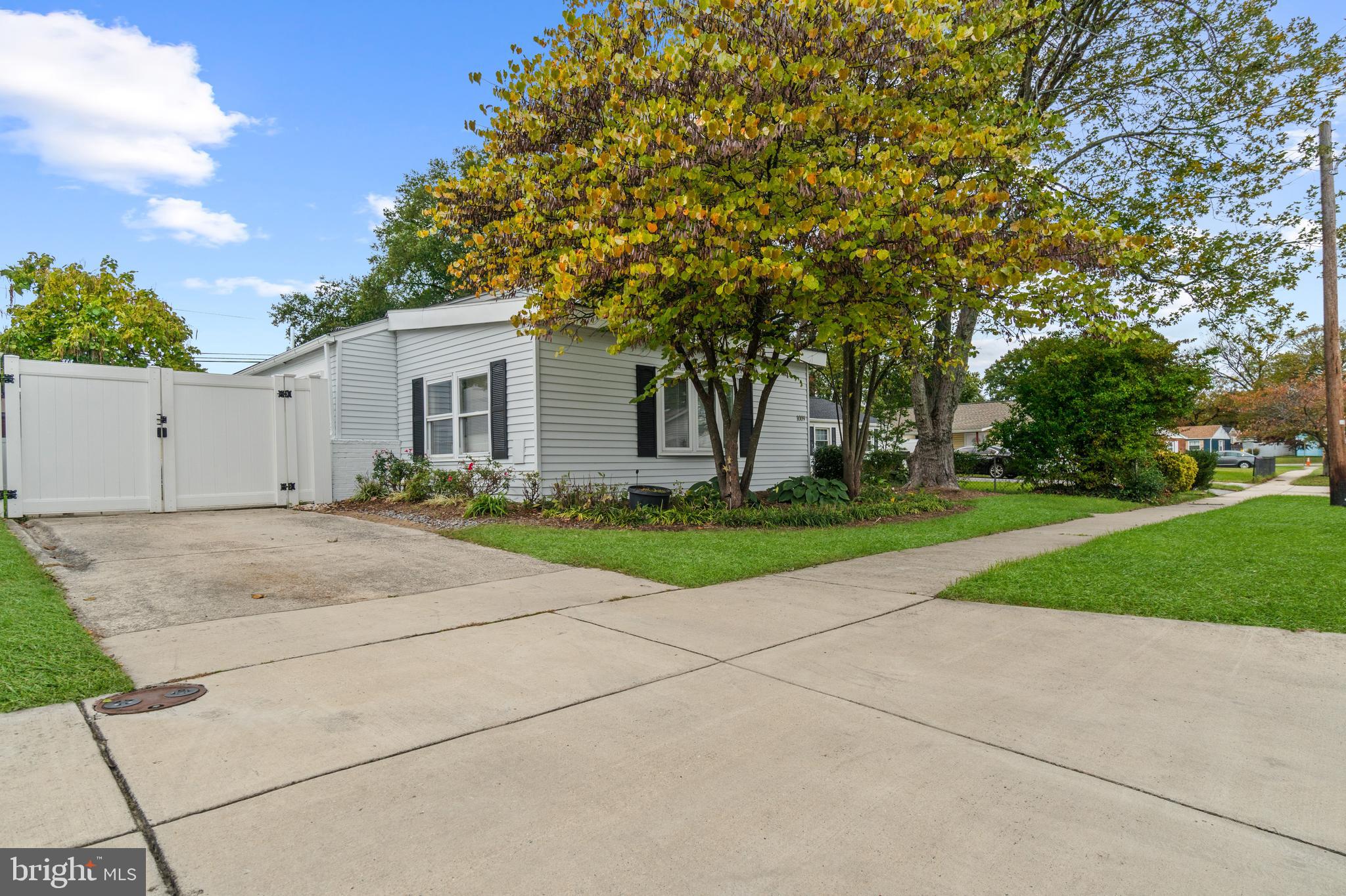1009 Upton ROAD