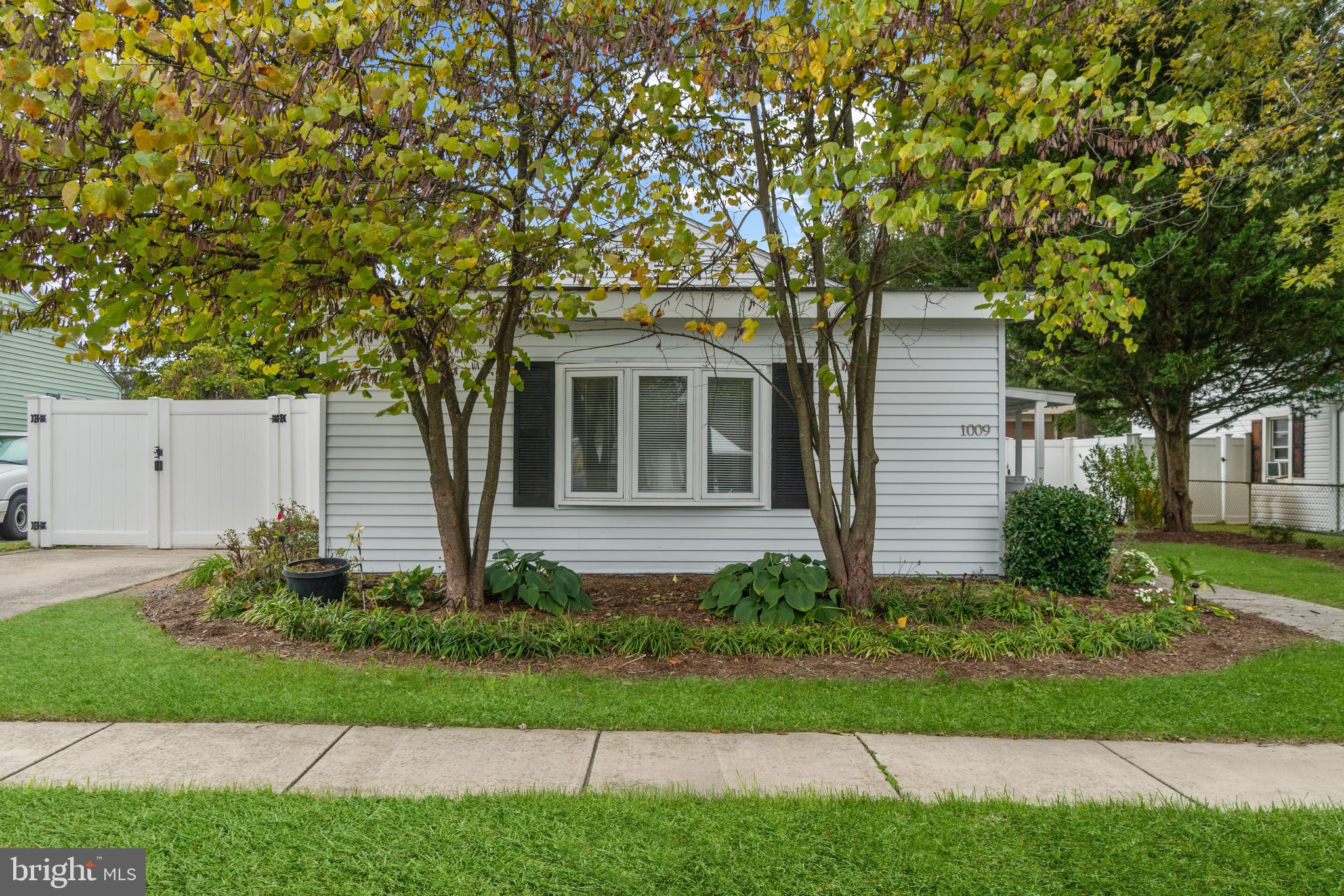 1009 Upton ROAD