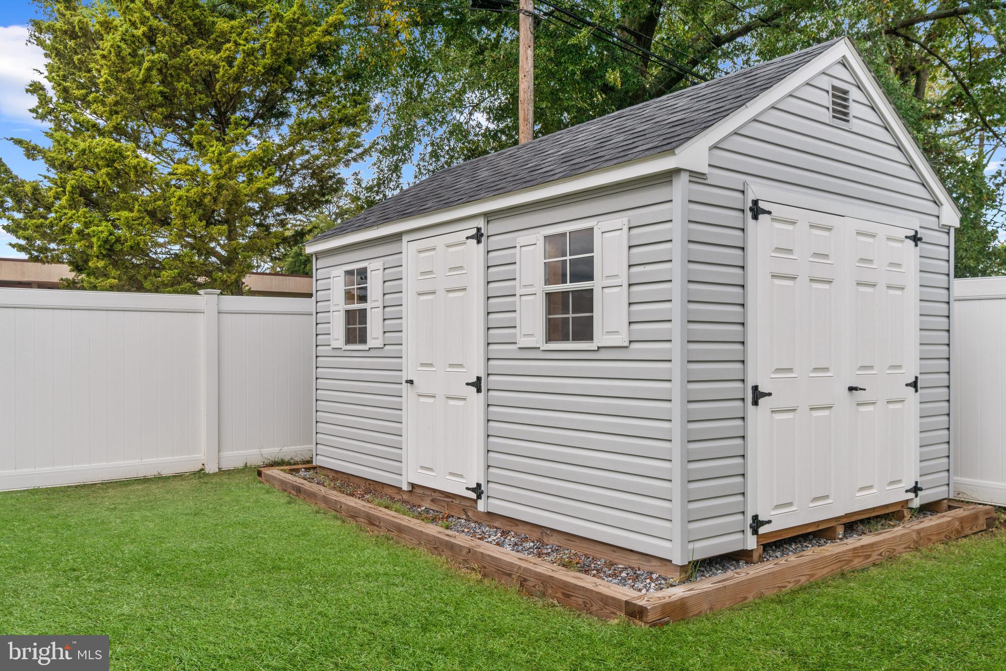 1009 Upton ROAD
