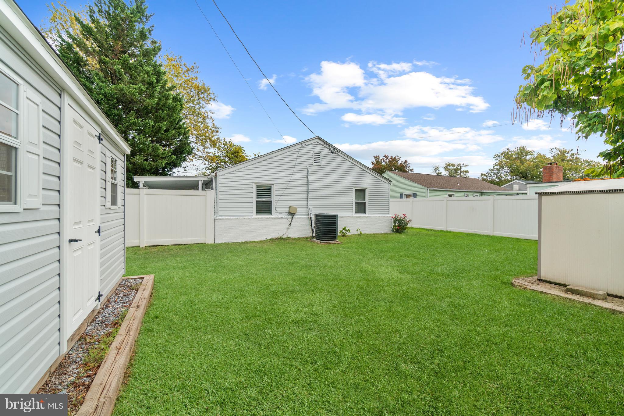 1009 Upton ROAD