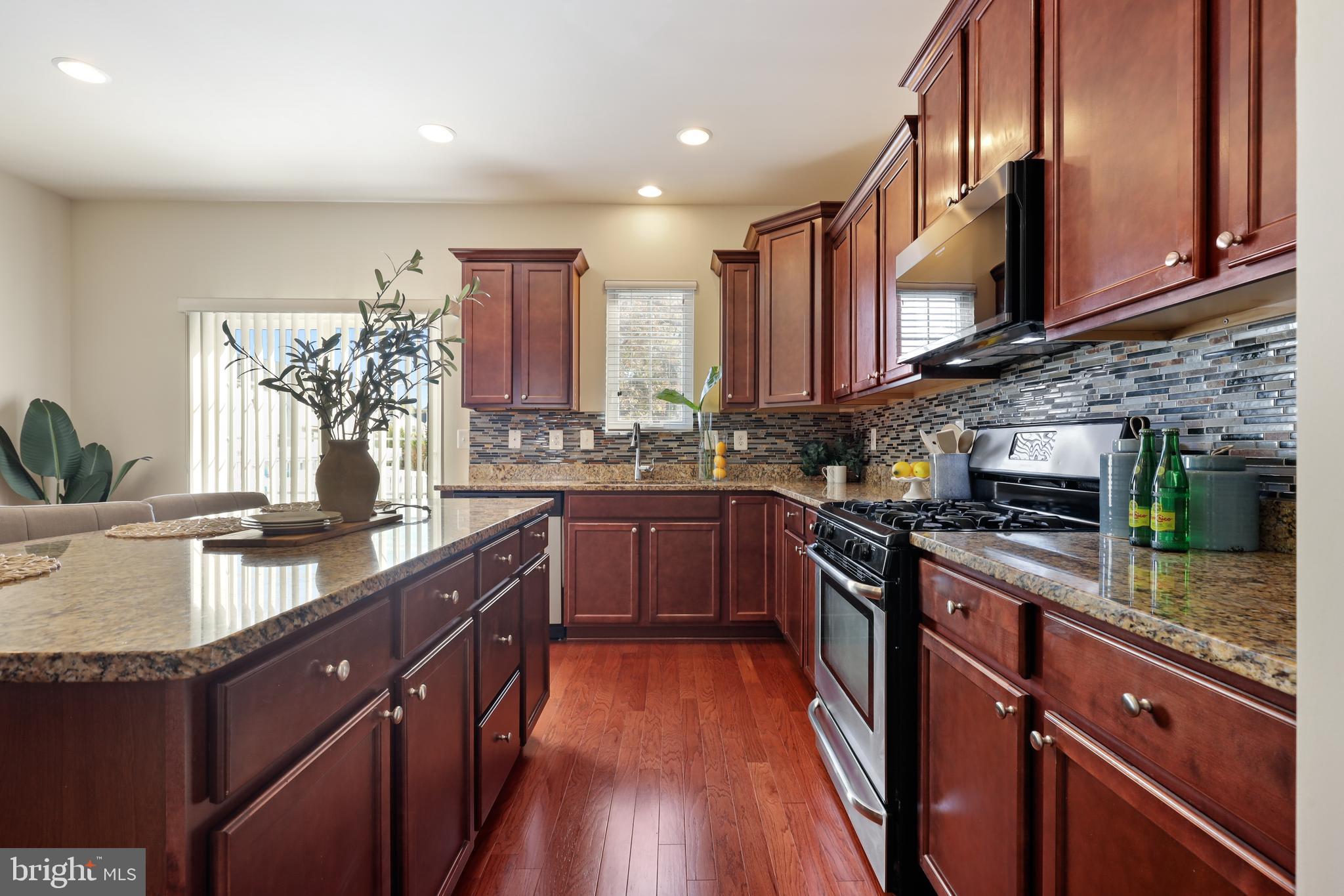 7413 Willow View LANE