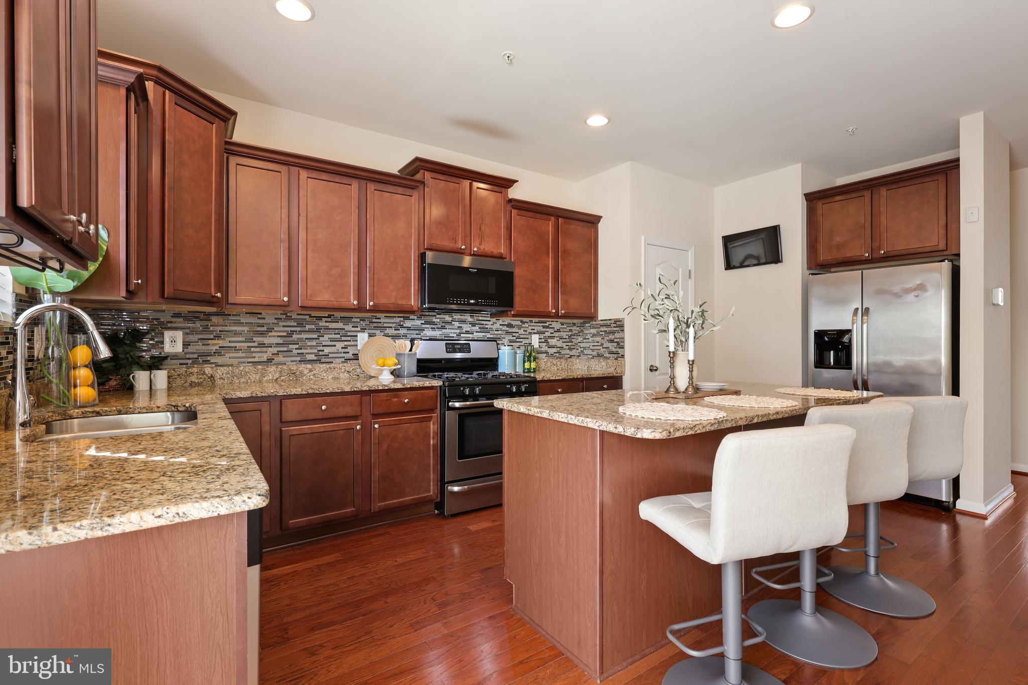 7413 Willow View LANE