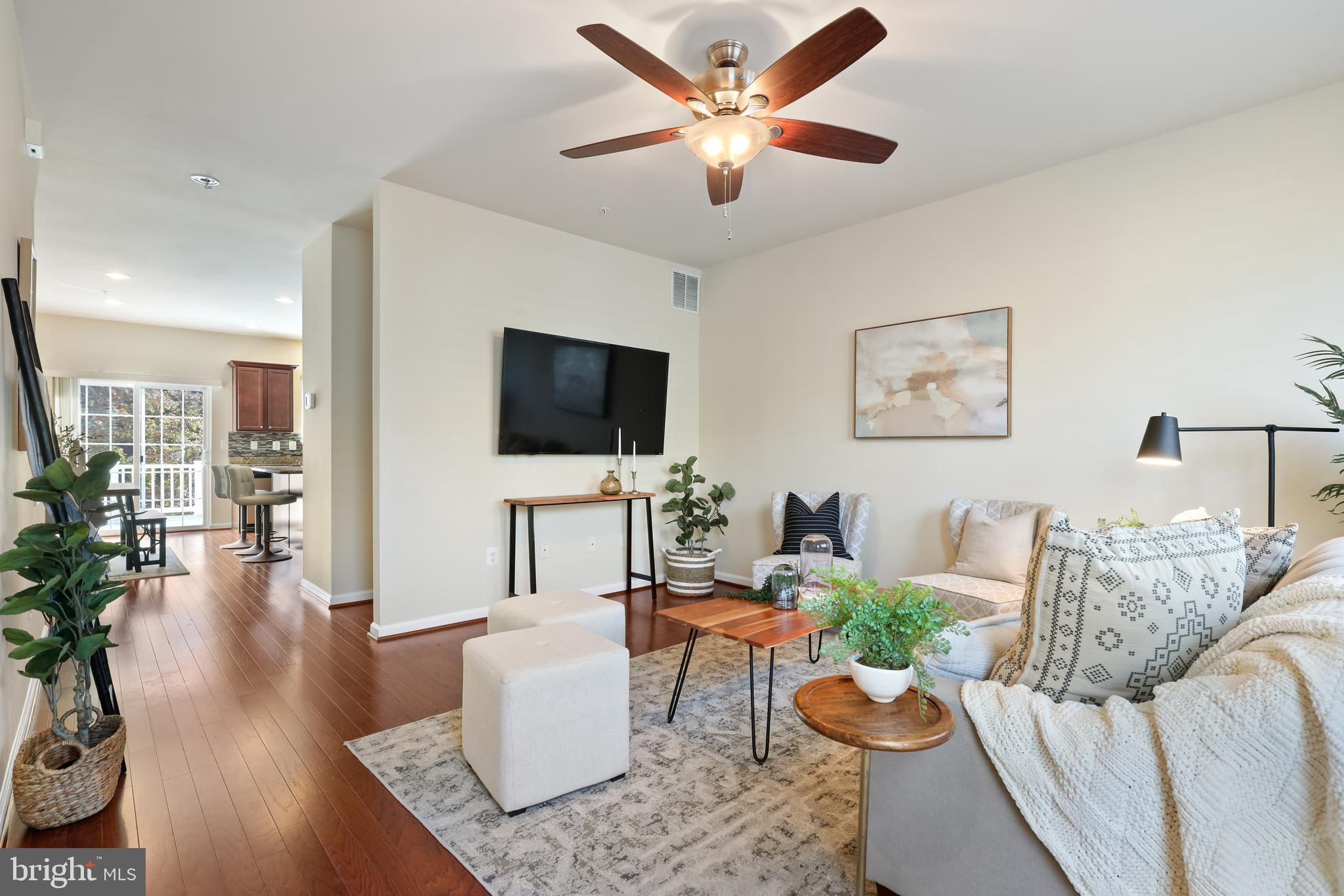 7413 Willow View LANE