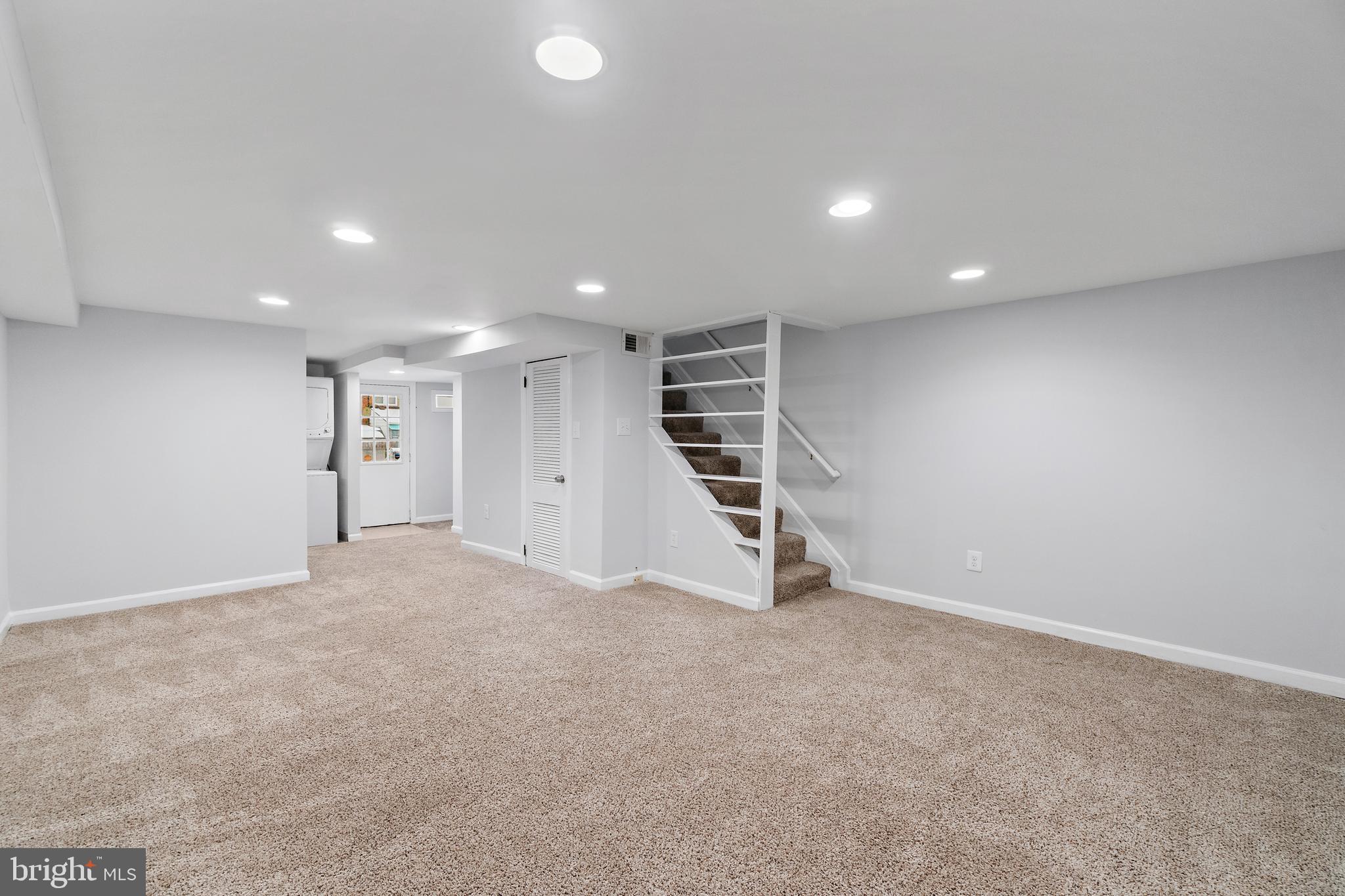 140 W Edgevale ROAD
