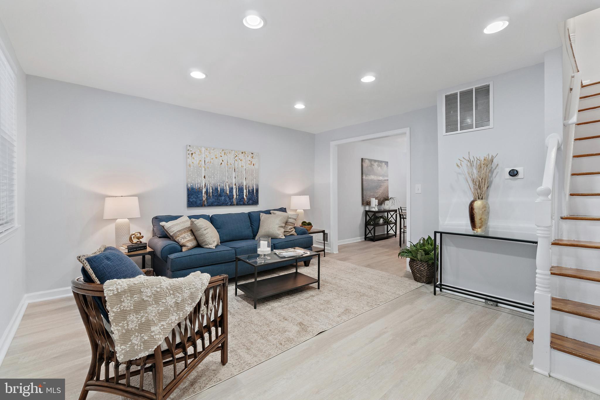 140 W Edgevale ROAD