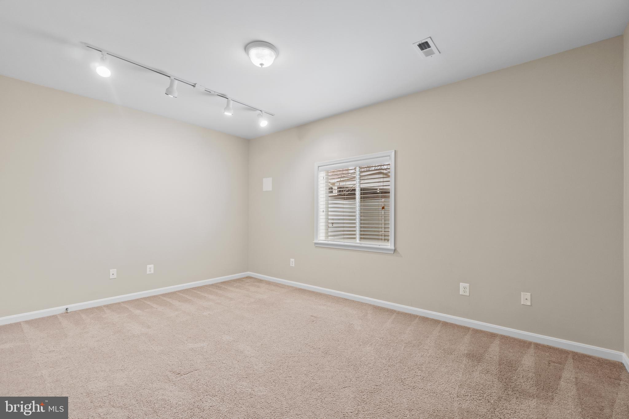 402 Historical Way