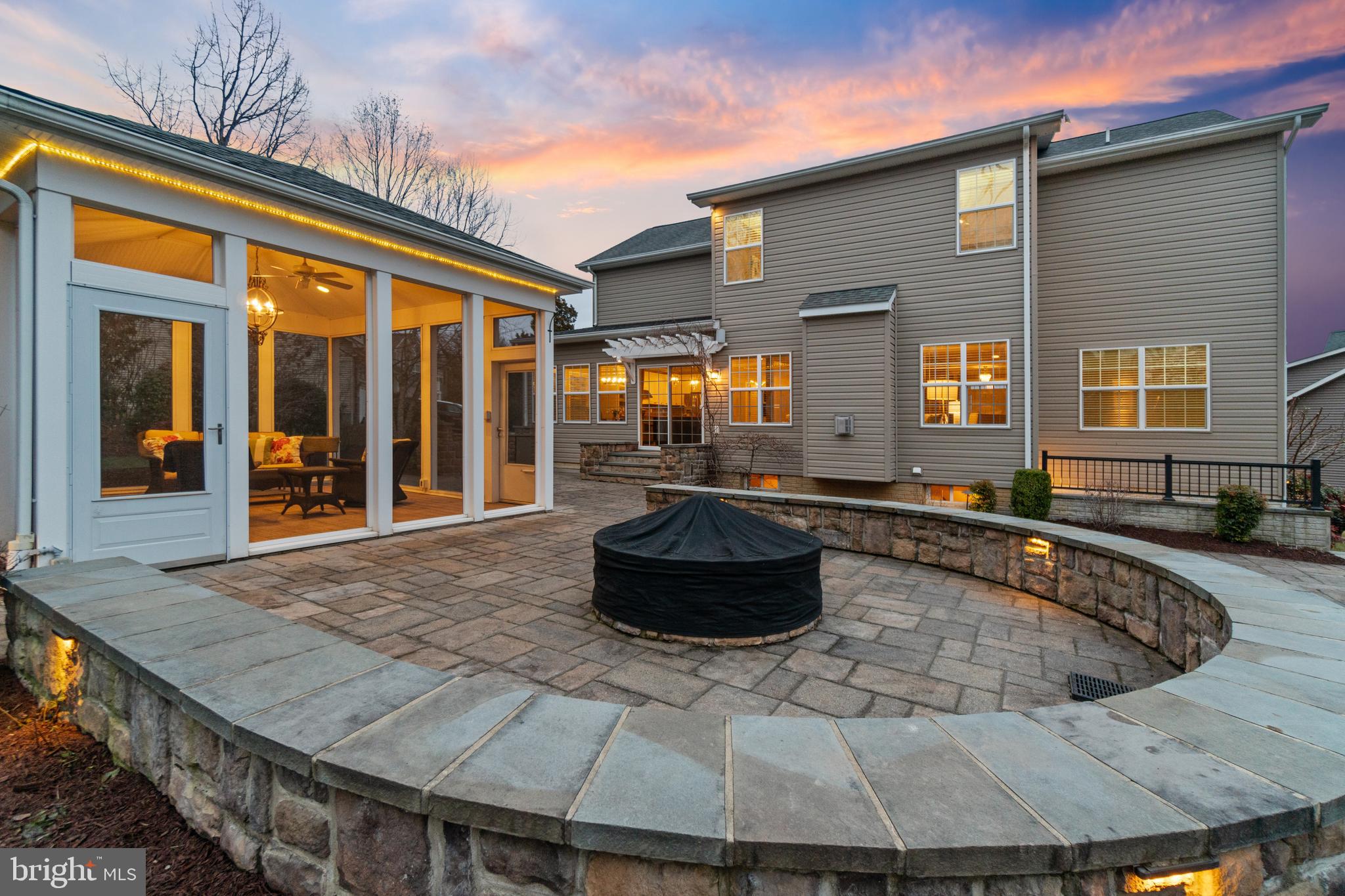 402 Historical Way