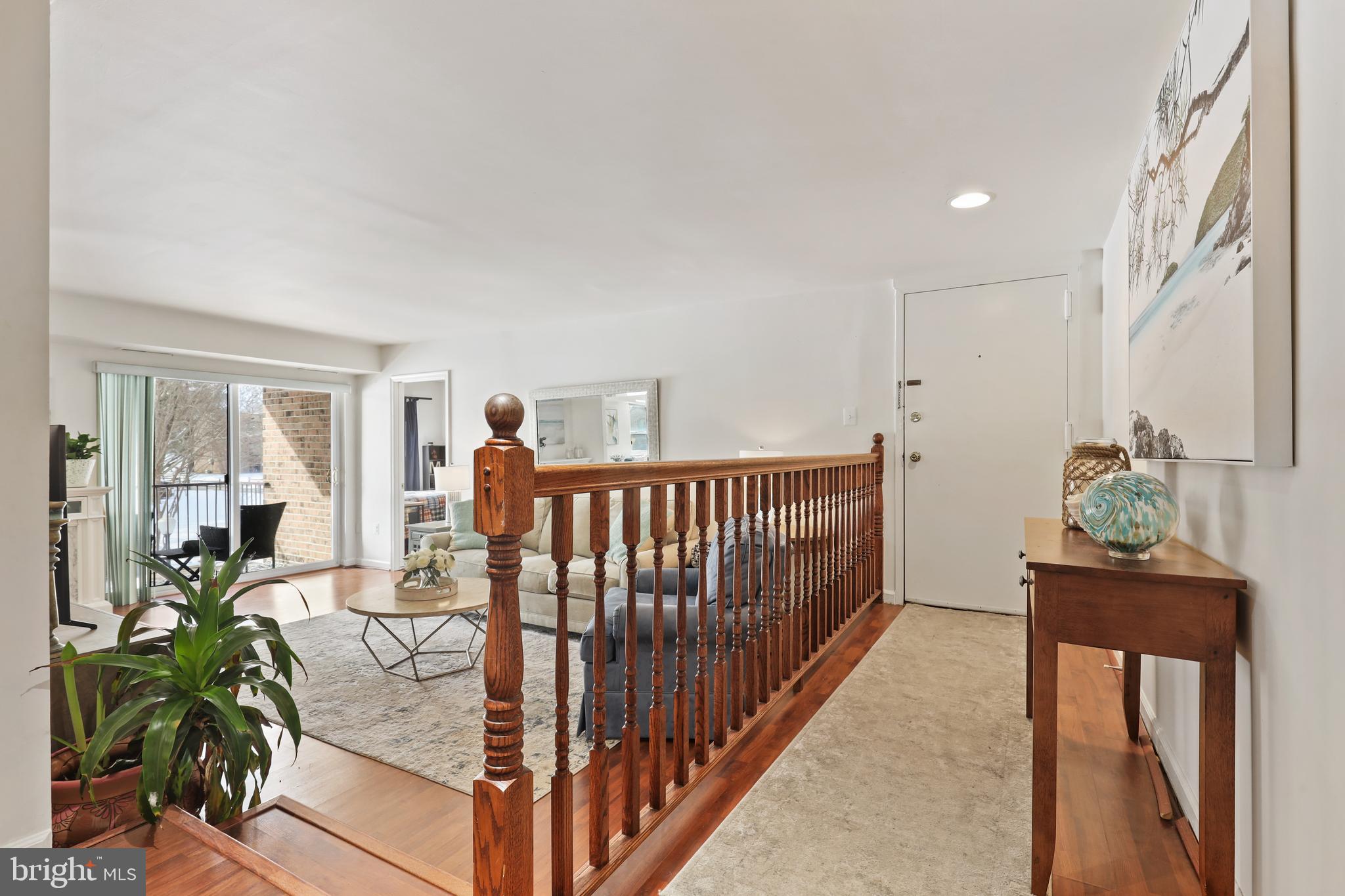 15 Silverwood CIRCLE Unit: 7