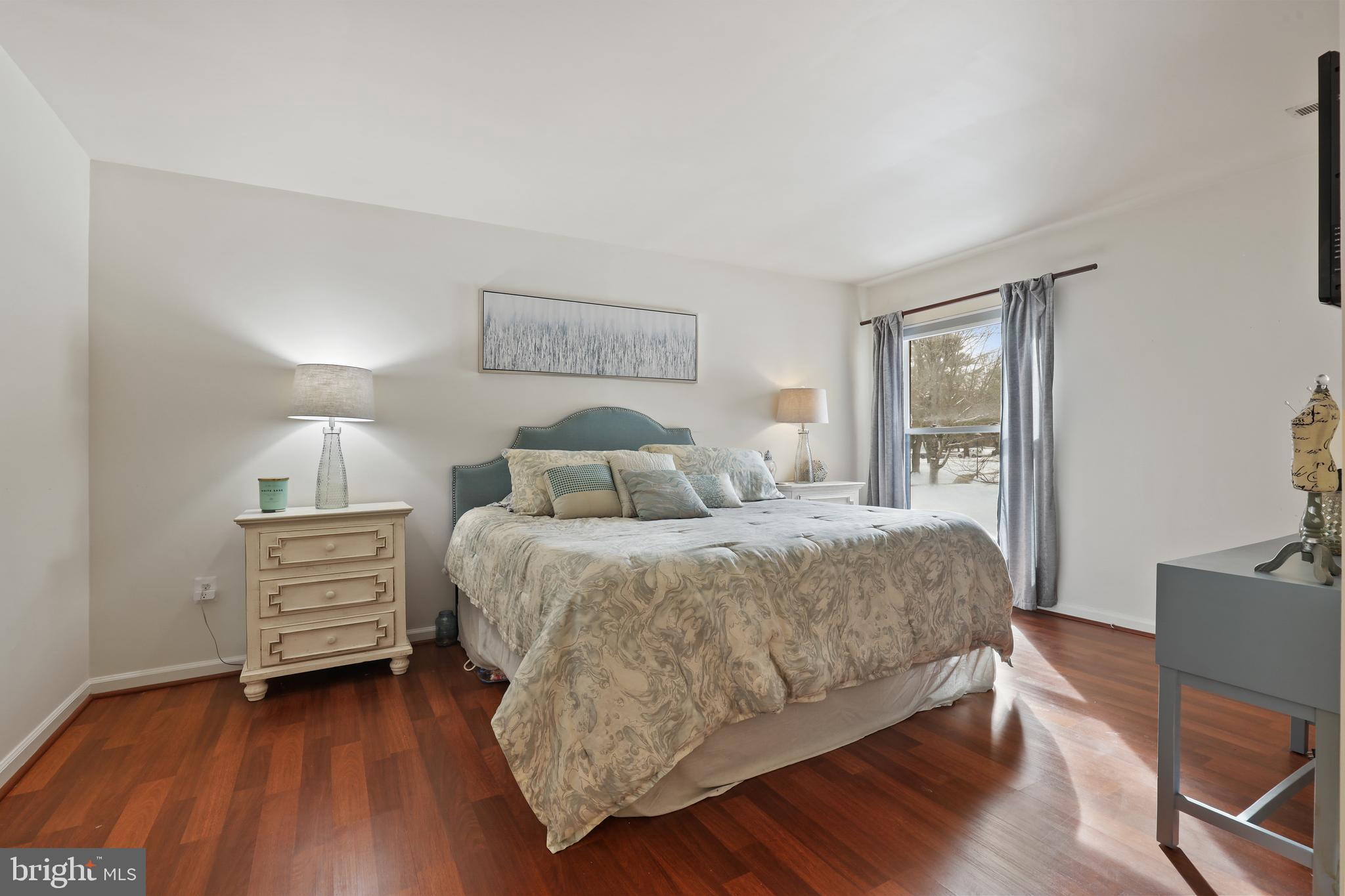 15 Silverwood CIRCLE Unit: 7
