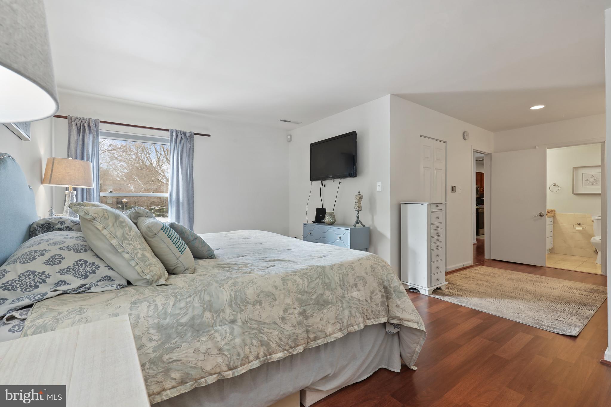 15 Silverwood CIRCLE Unit: 7