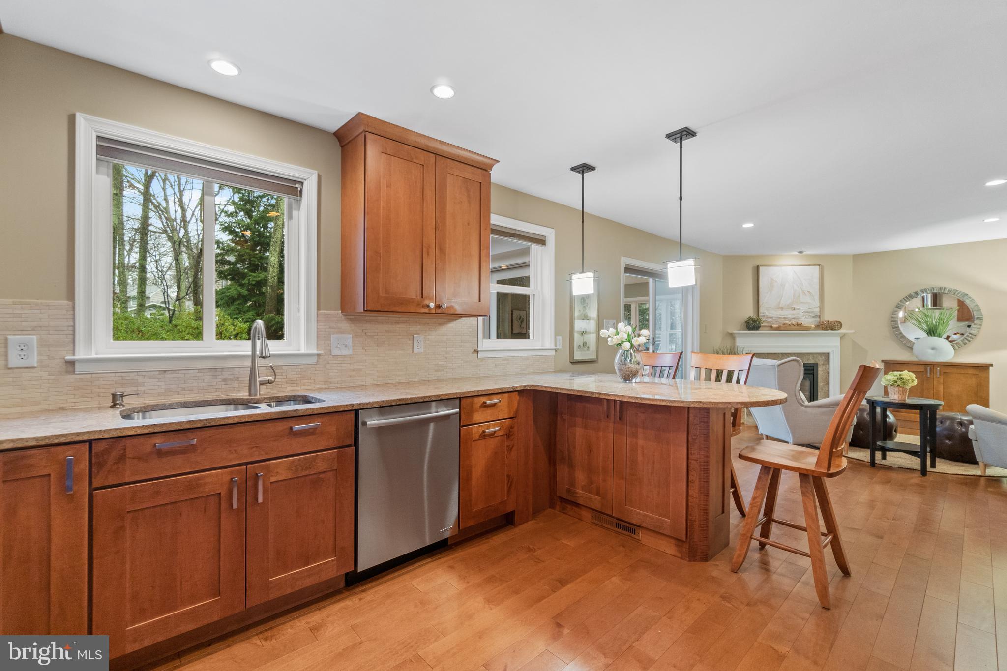 273 Michener Ct W
