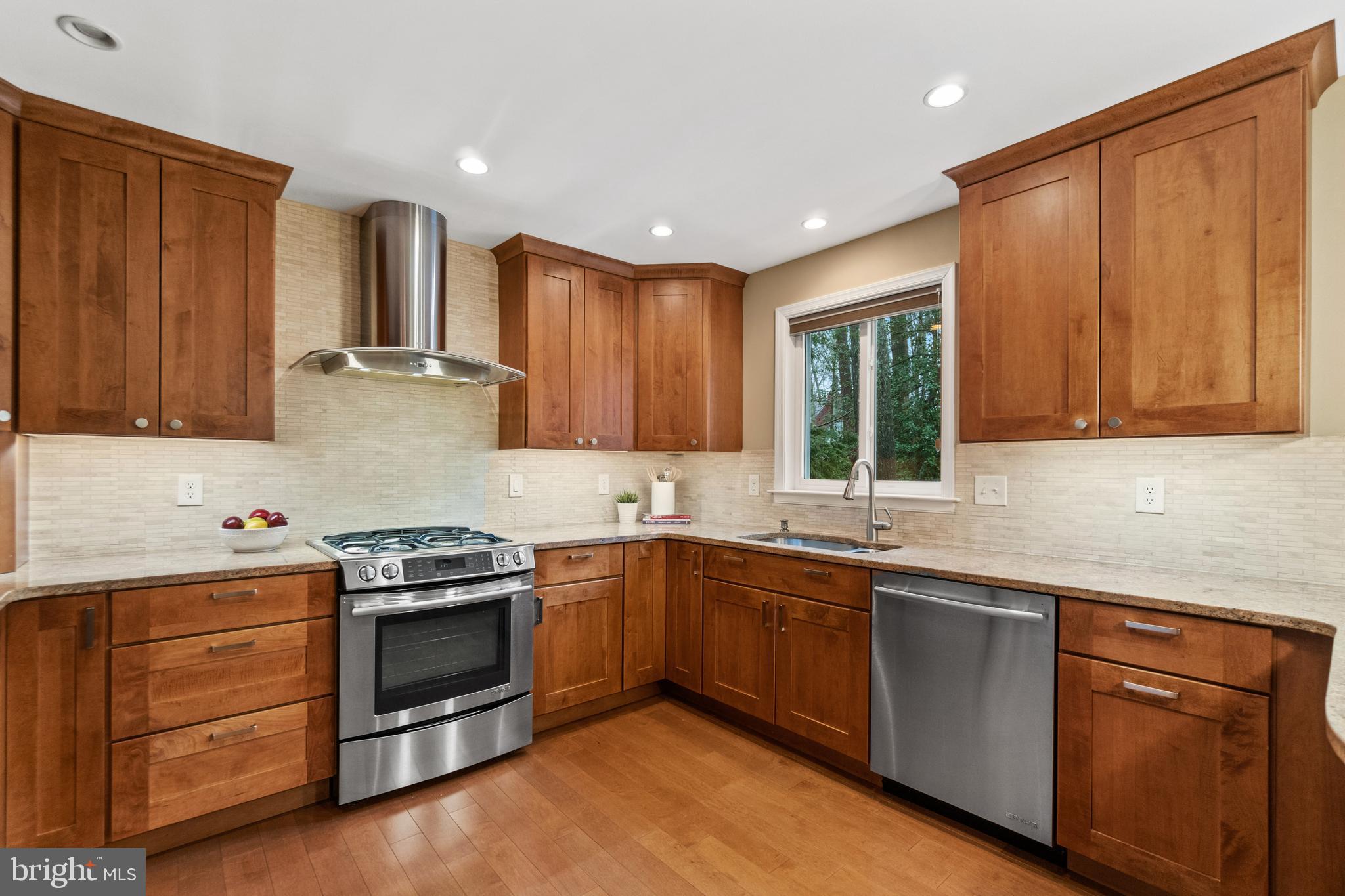 273 Michener Ct W