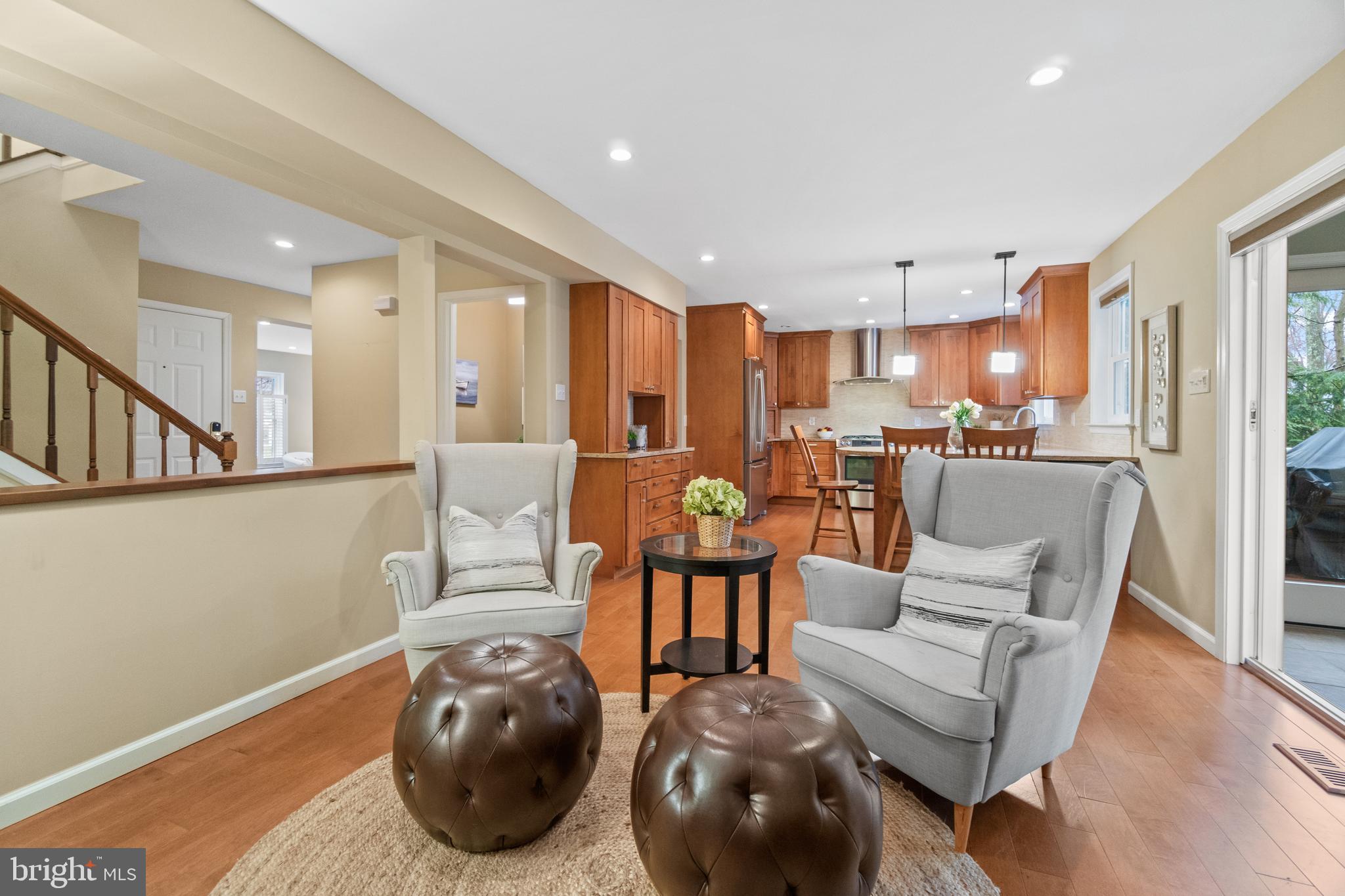 273 Michener Ct W