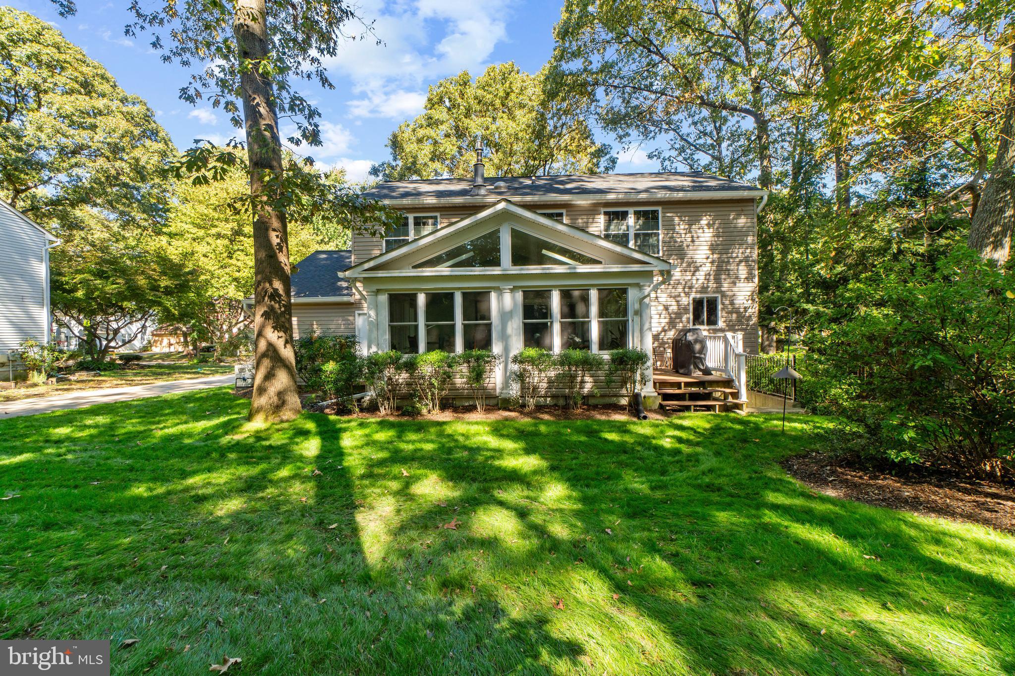 273 Michener Ct W