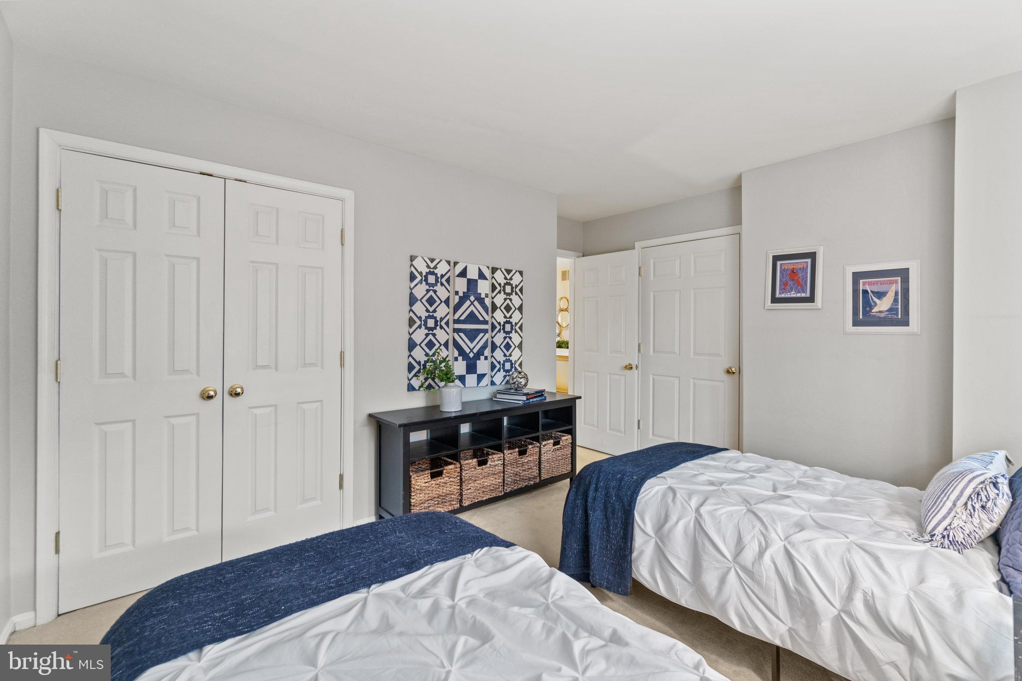 273 Michener Ct W
