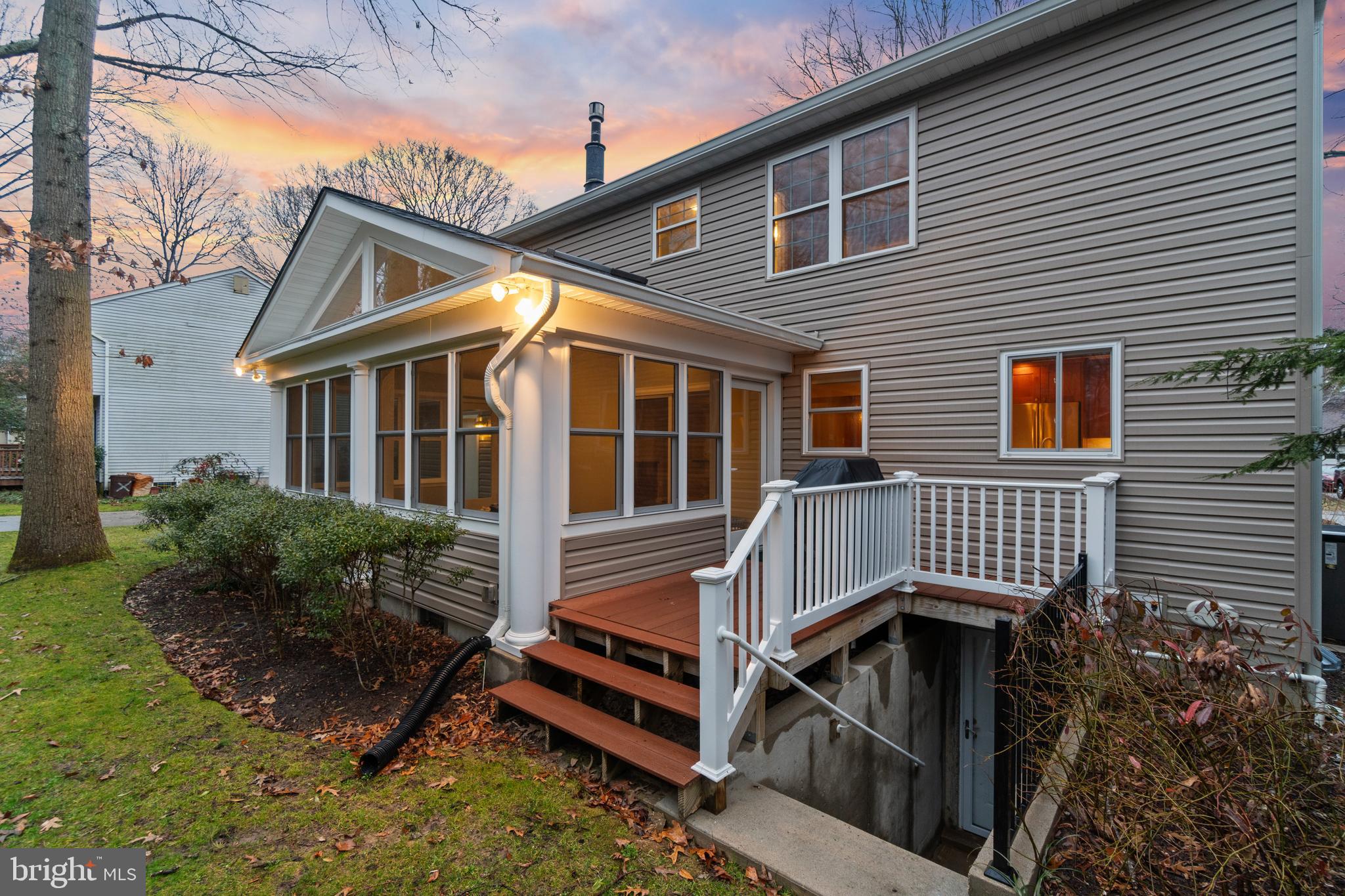 273 Michener Ct W