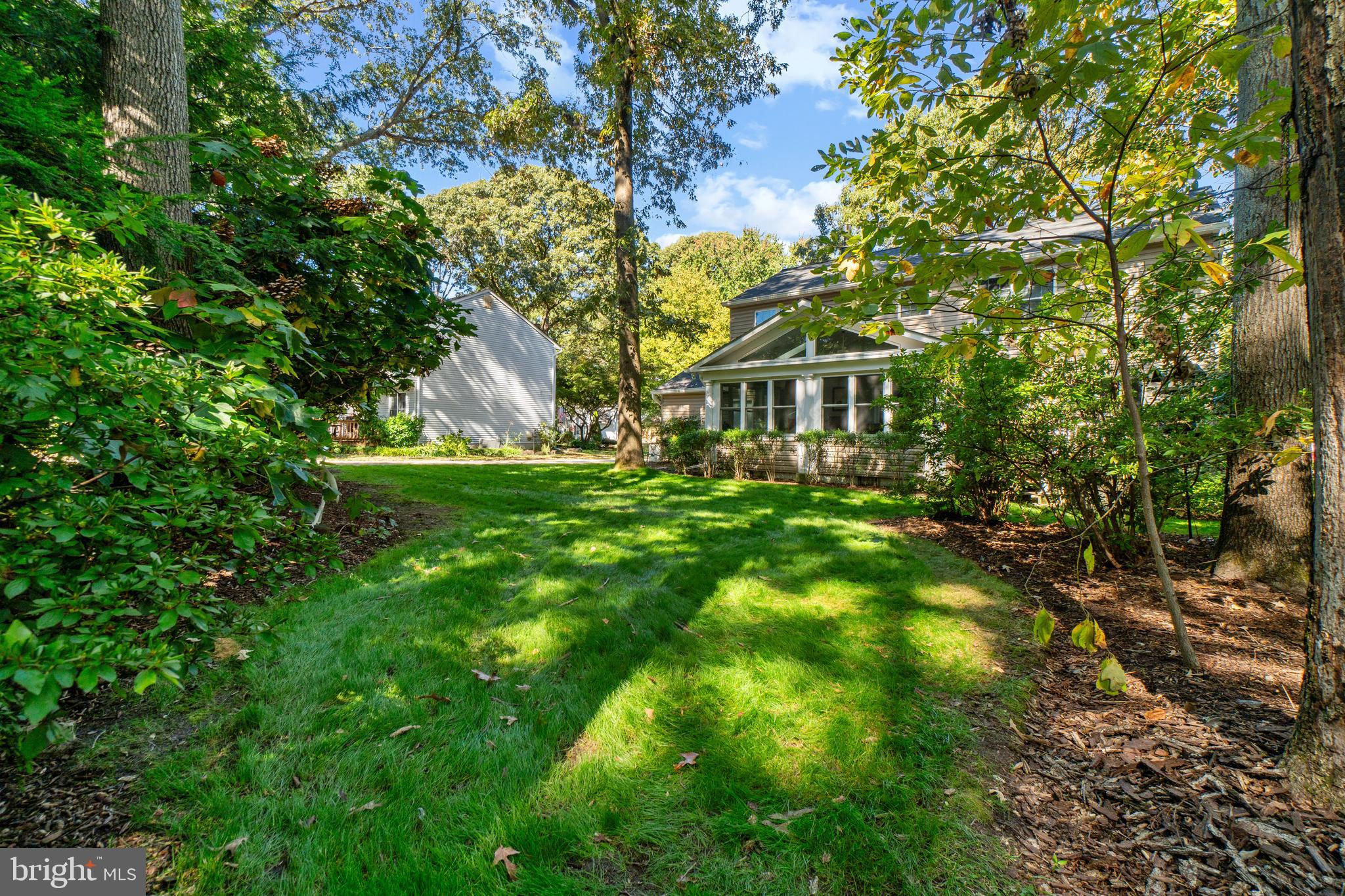 273 Michener Ct W