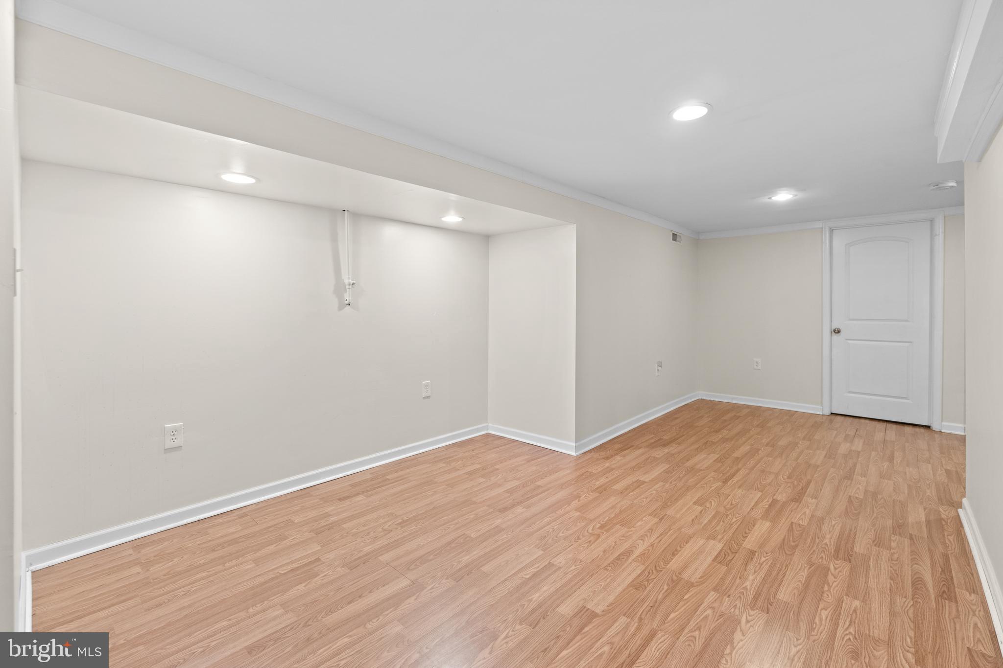 104 Lockleven Dr