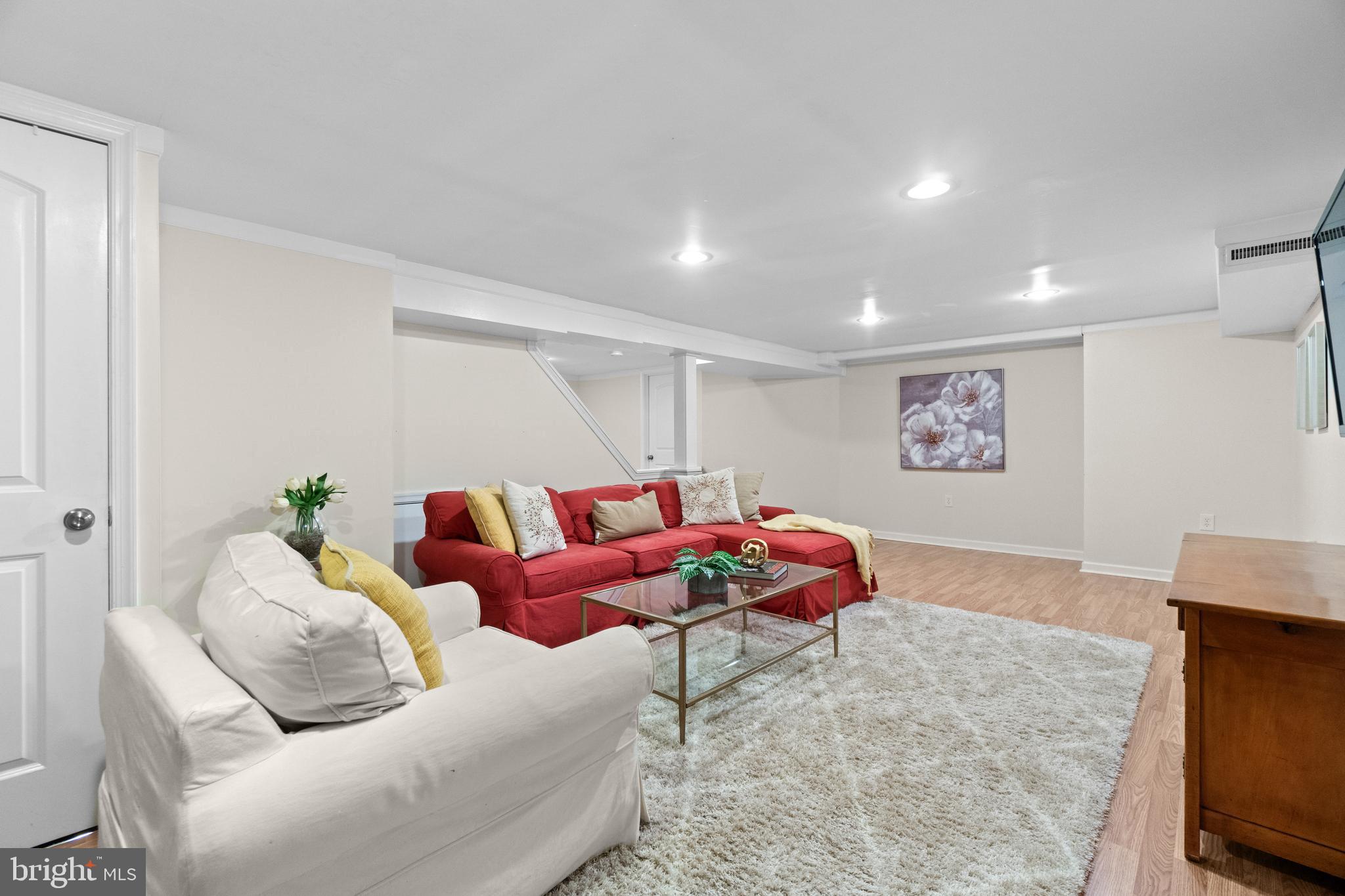 104 Lockleven Dr