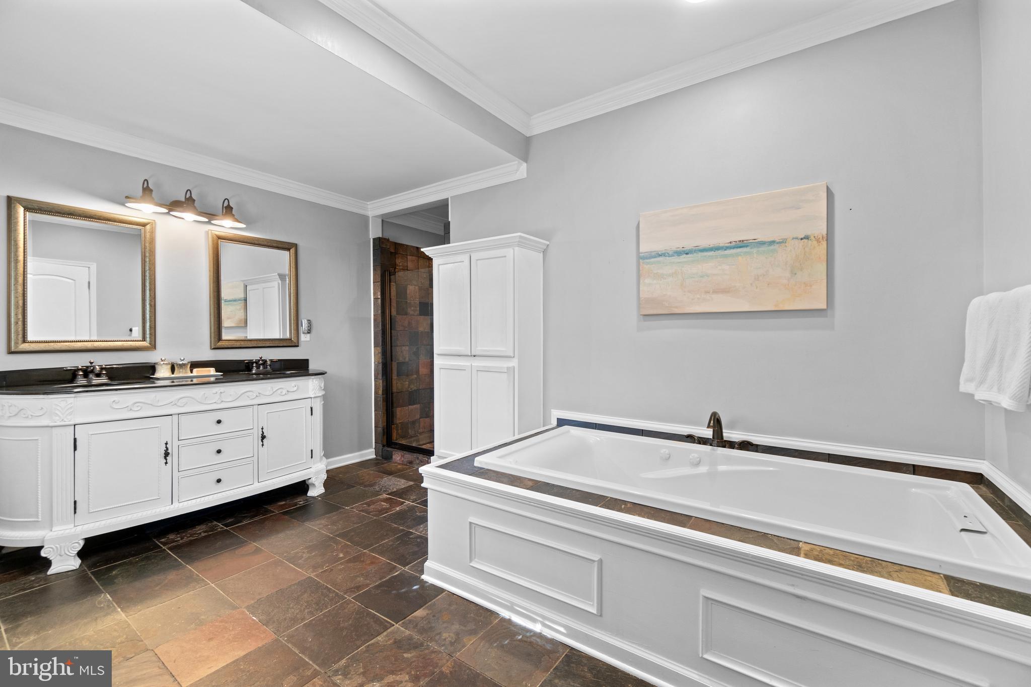 104 Lockleven Dr