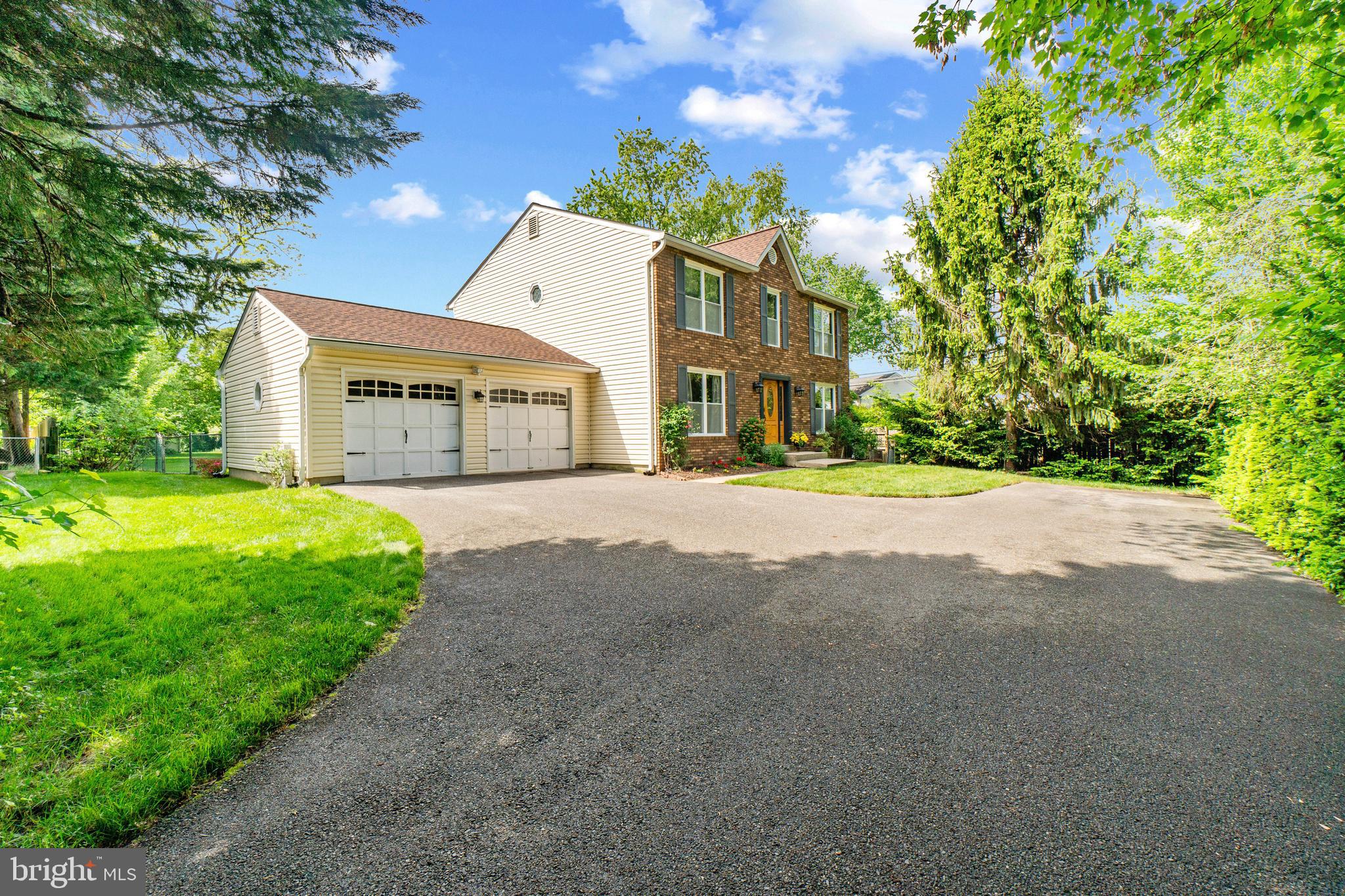 594 Duffield Dr
