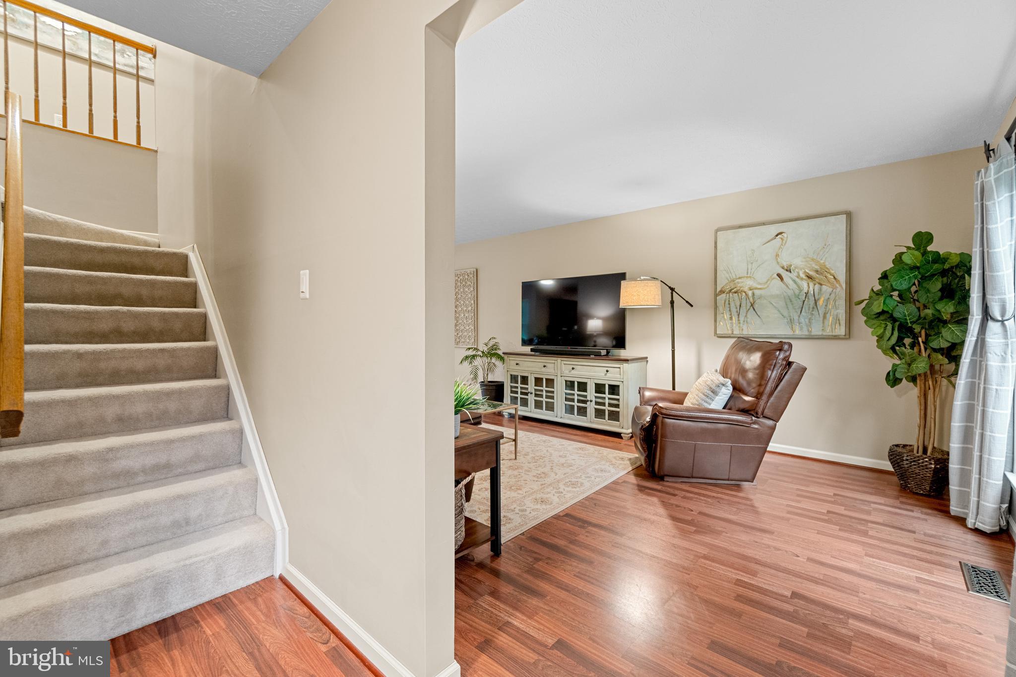 594 Duffield Dr
